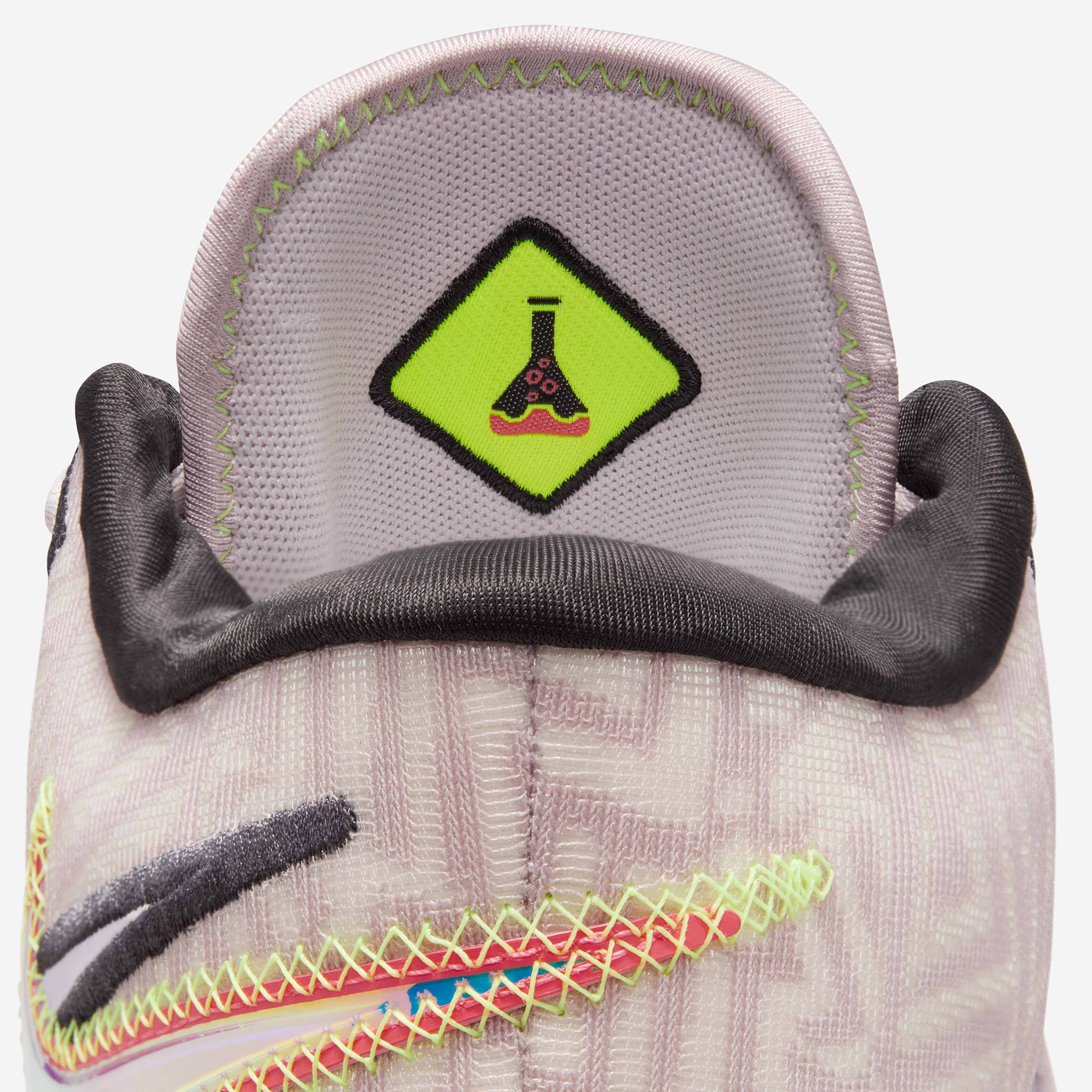 ليبرون نكست جينيسوس image number 10