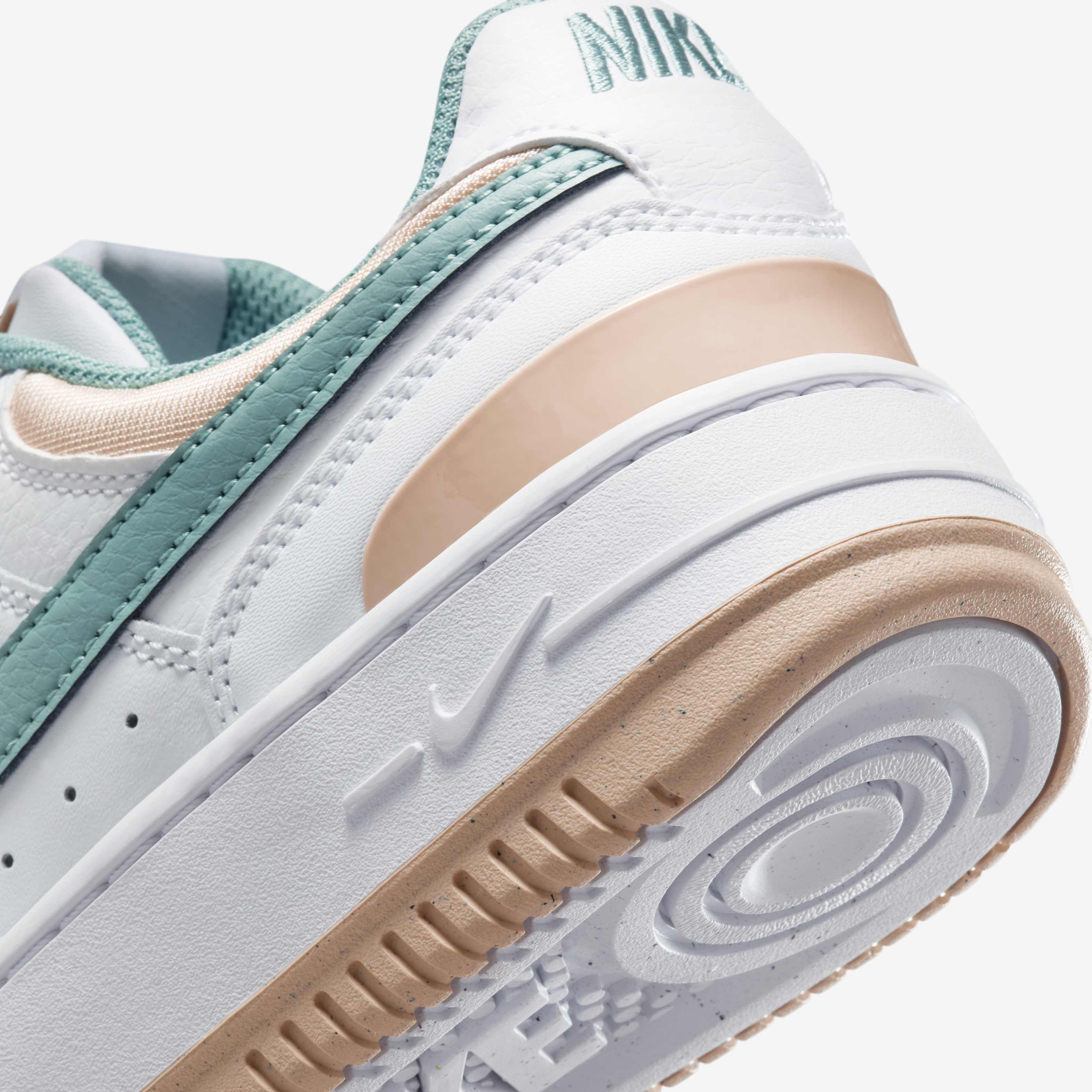 Nike Gamma Force image number 7