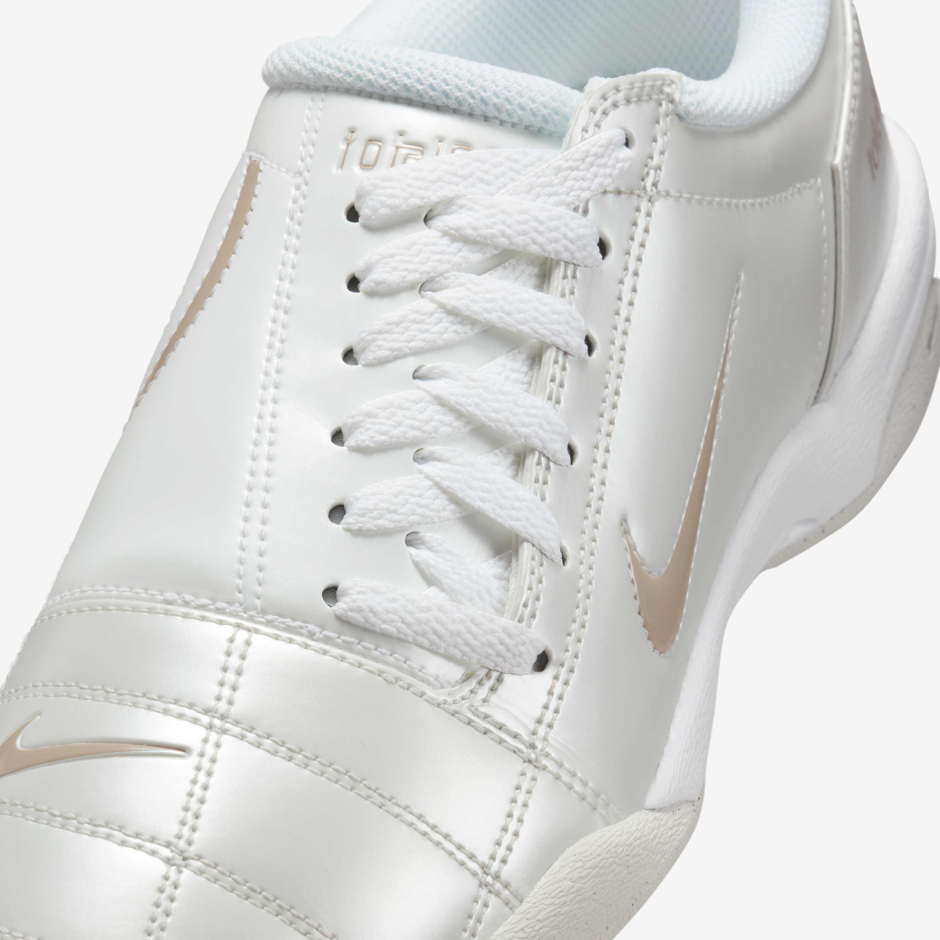 Nike Total 90 image number 6