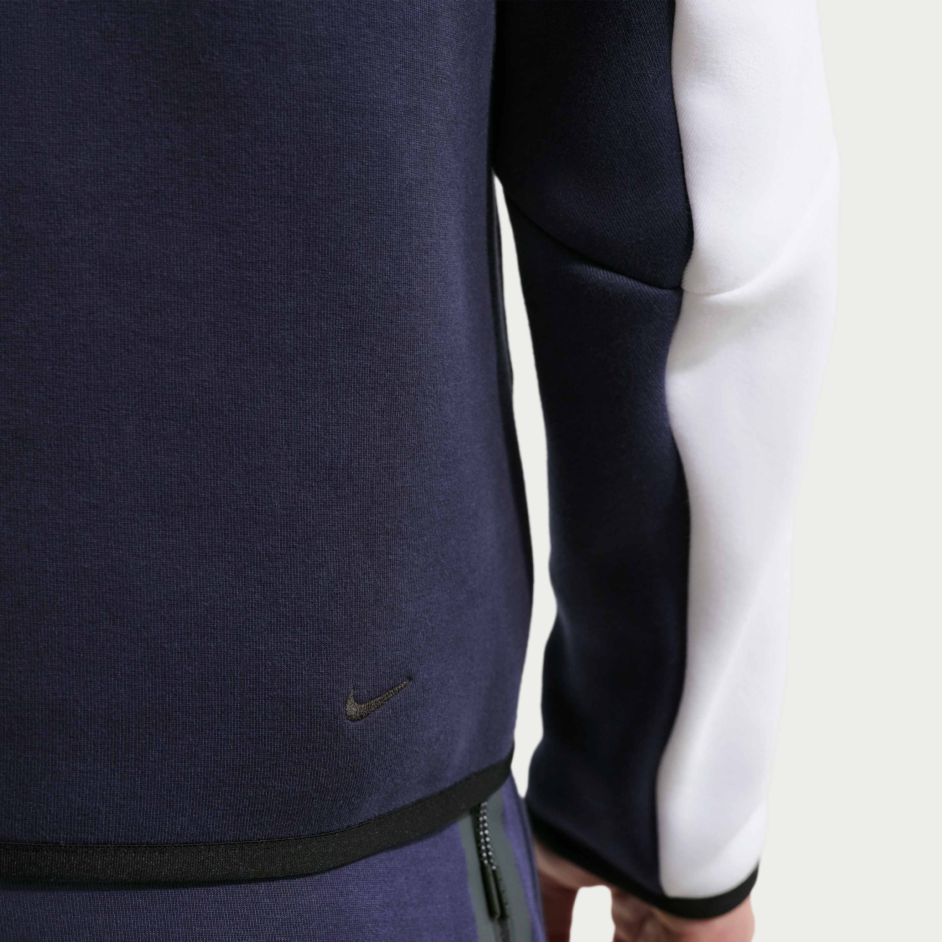 Nike Tech image number 5