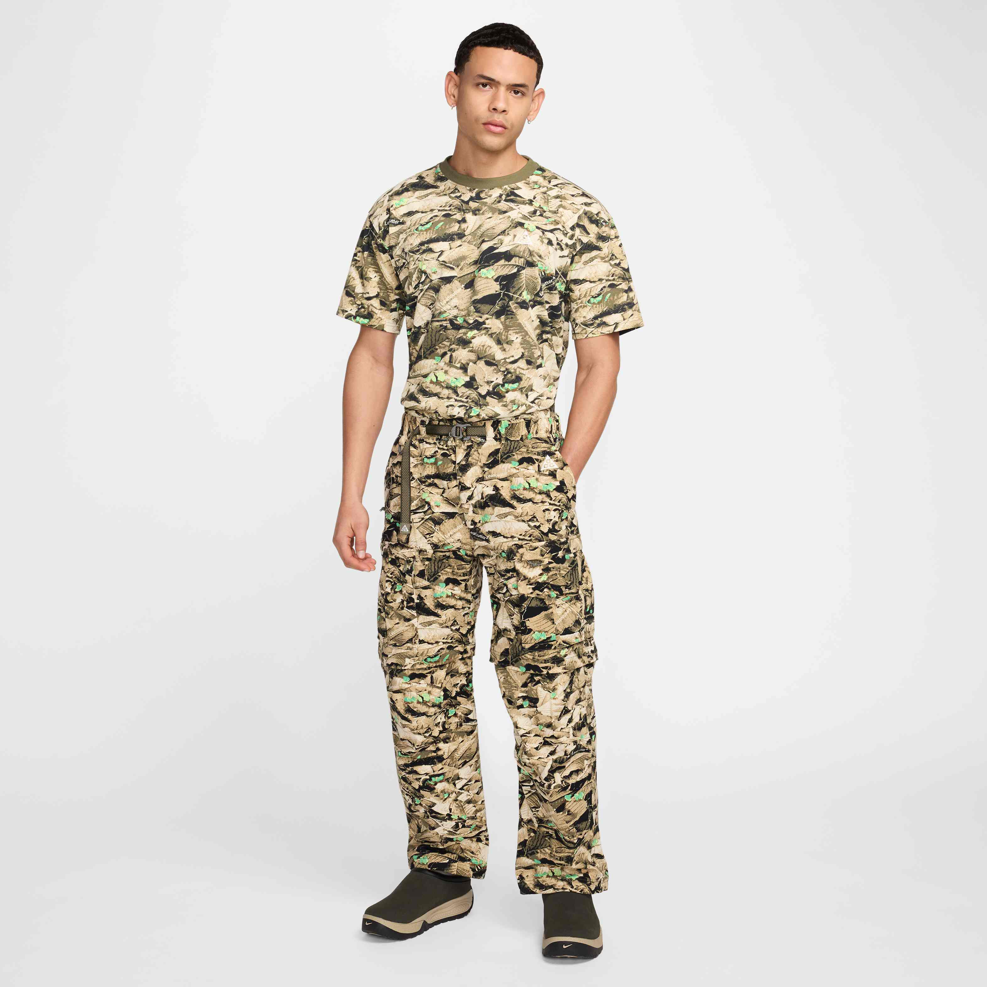 パンツ 00s NIKE ACG camouflage ski pants y2k Buy Nike ACG 'Smith Summit' Water-Repellent UV Cargo Trousers