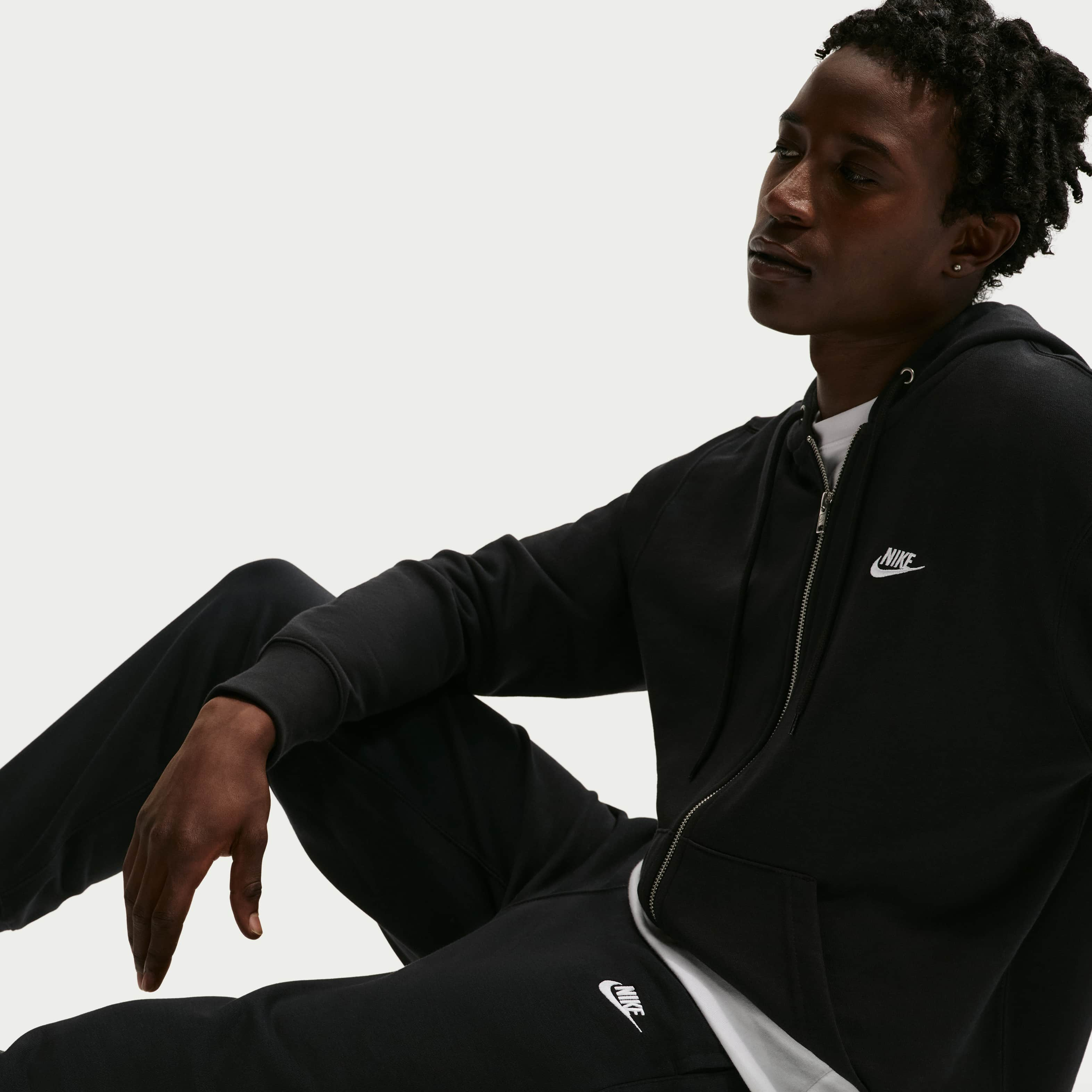 Nike Club image number 3