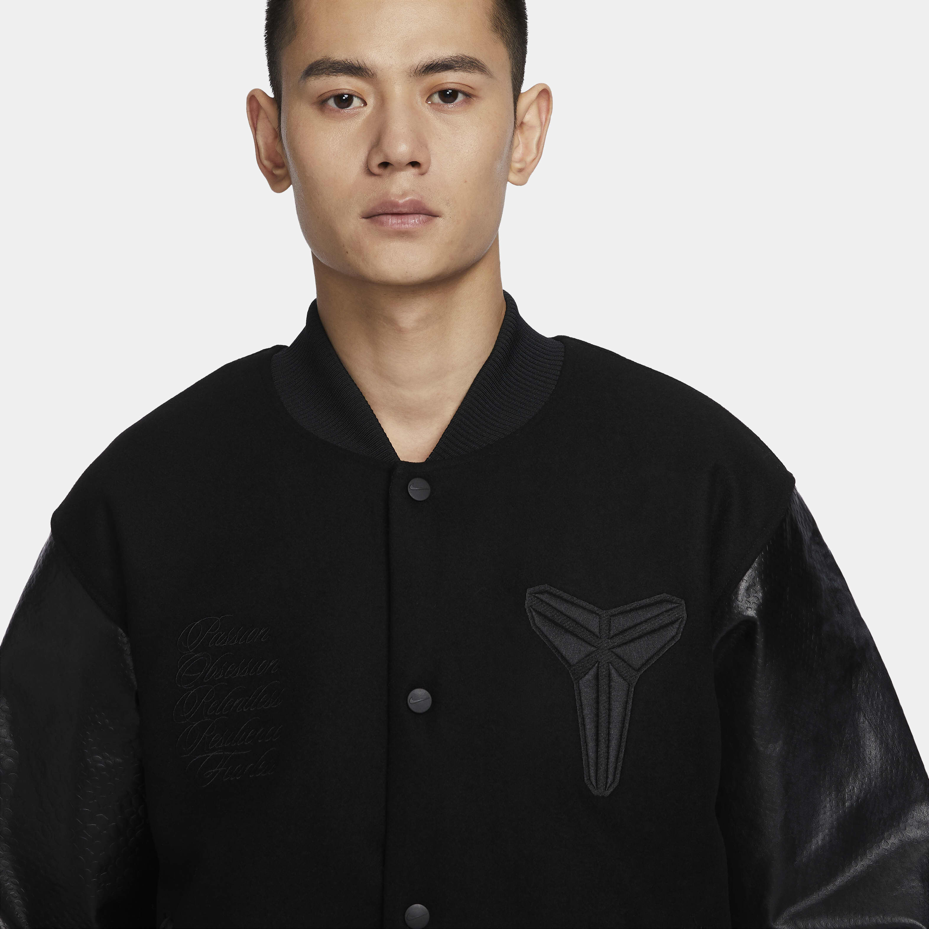 ジャケット・アウター NIKE KOBE MAMBAMENTALITY DESTROYERJACKET Nike KOBE GIFT OF MAMBA DESTROYER JACKET Black | BSTN Store