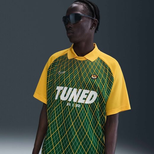 نايكي سبورتسوير