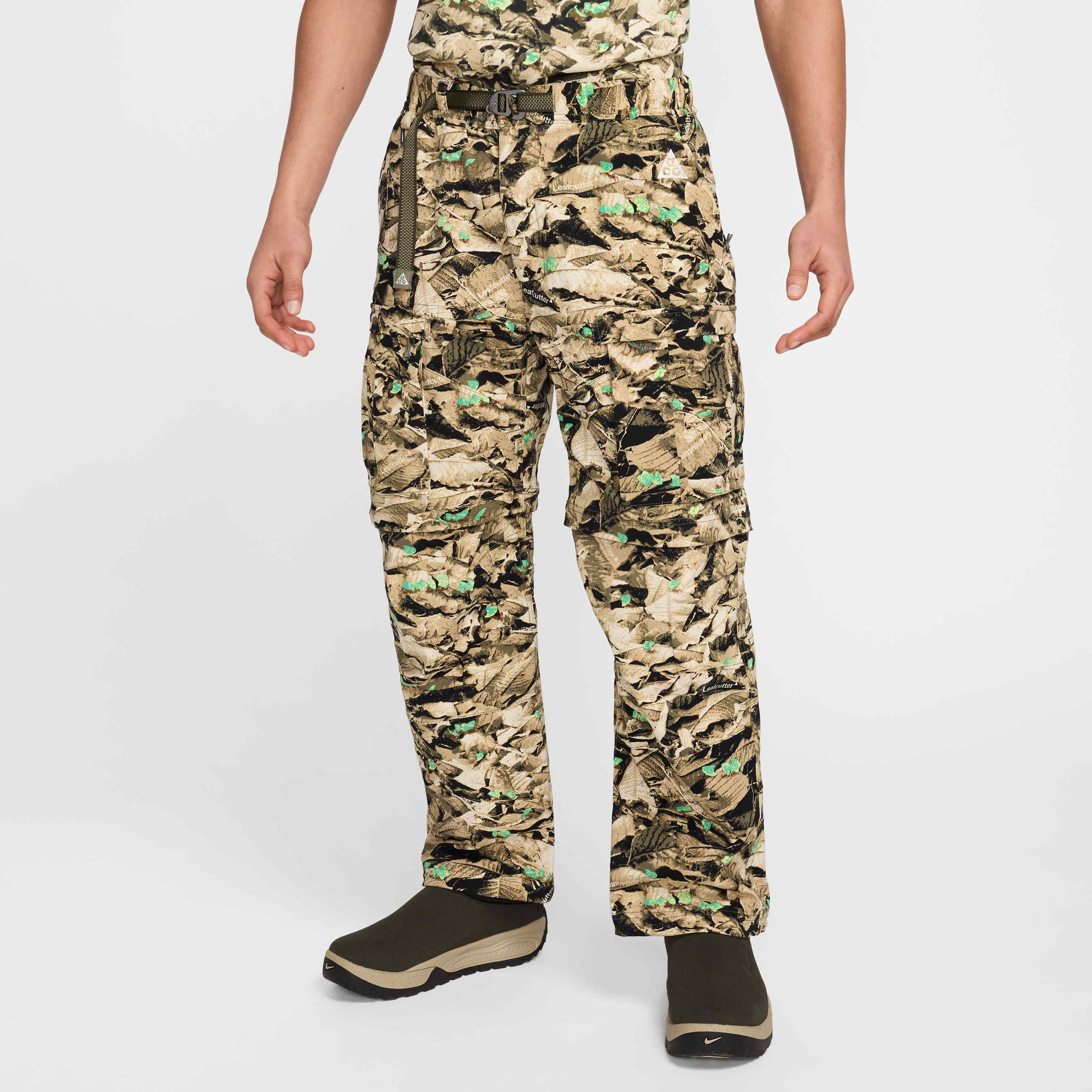 Buy Nike ACG 'Smith Summit' Water-Repellent UV Cargo Trousers - Parachute  Beige/Sequoia/Medium Olive/Summit White | Nike Saudi Official