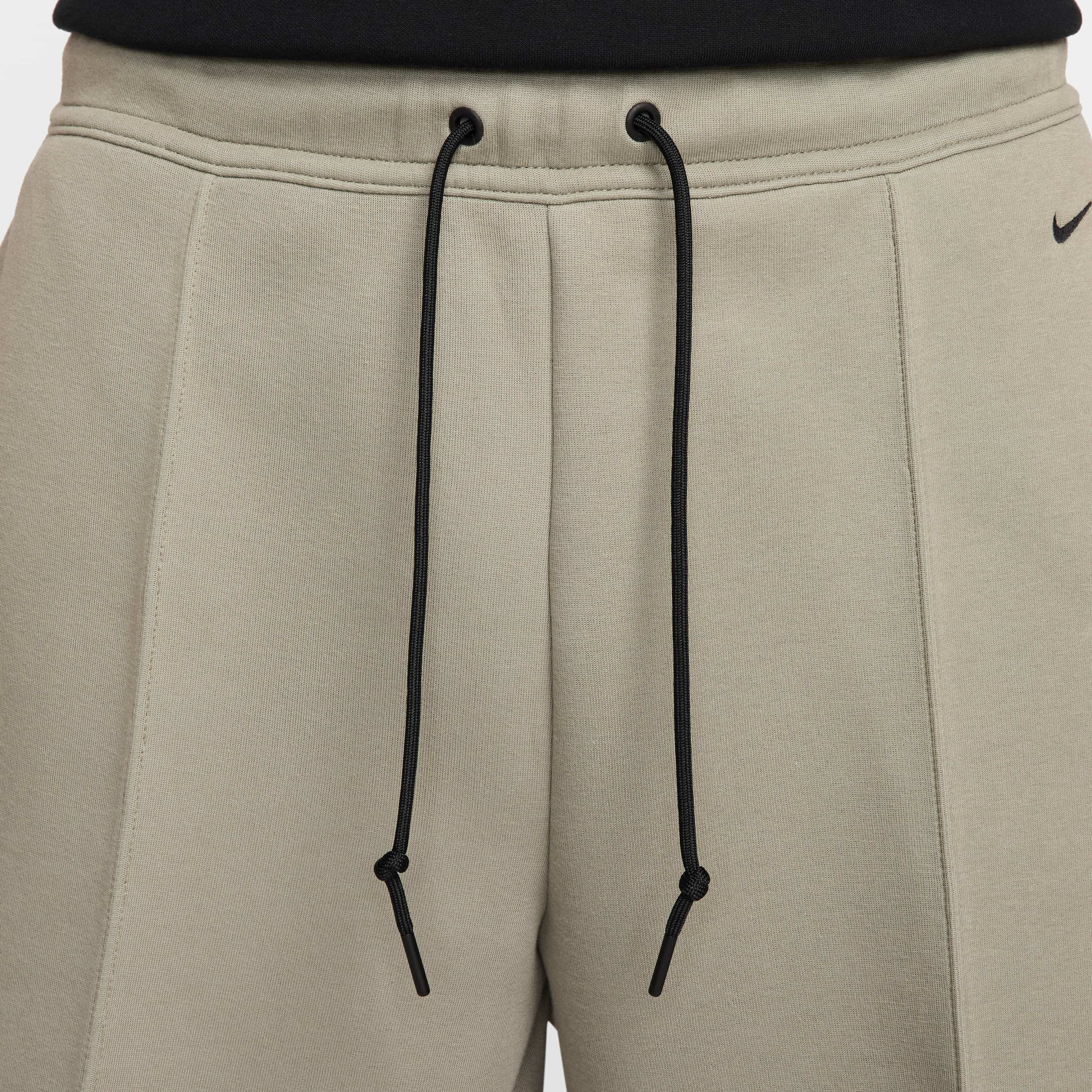 Nike Tech image number 2
