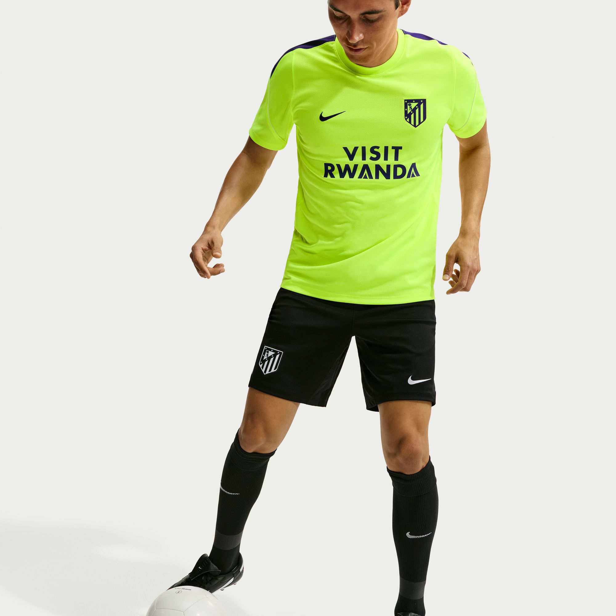 Atltico Madrid Strike image number 4