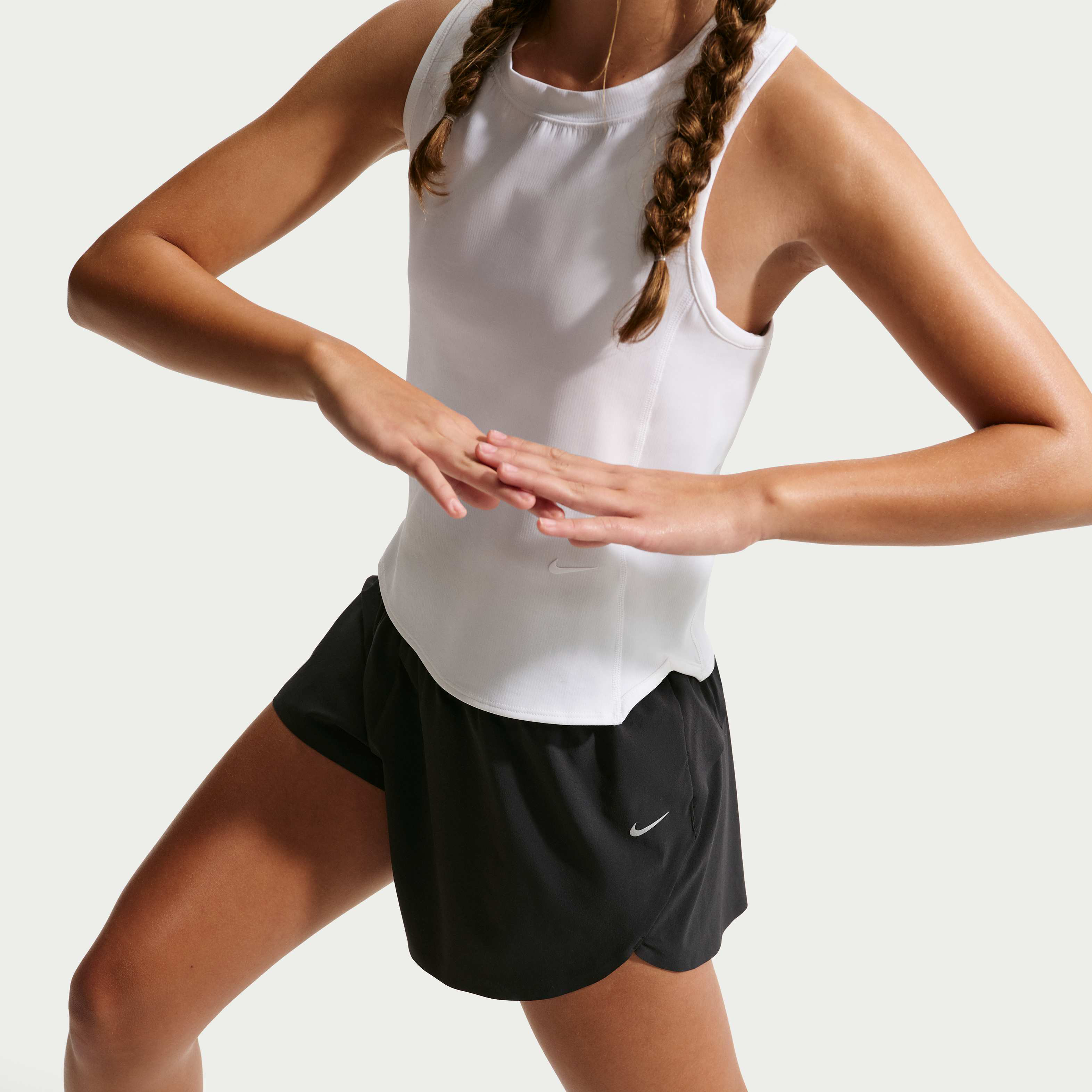 Nike MAVN image number 3