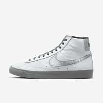 Nike Blazer Mid '77
