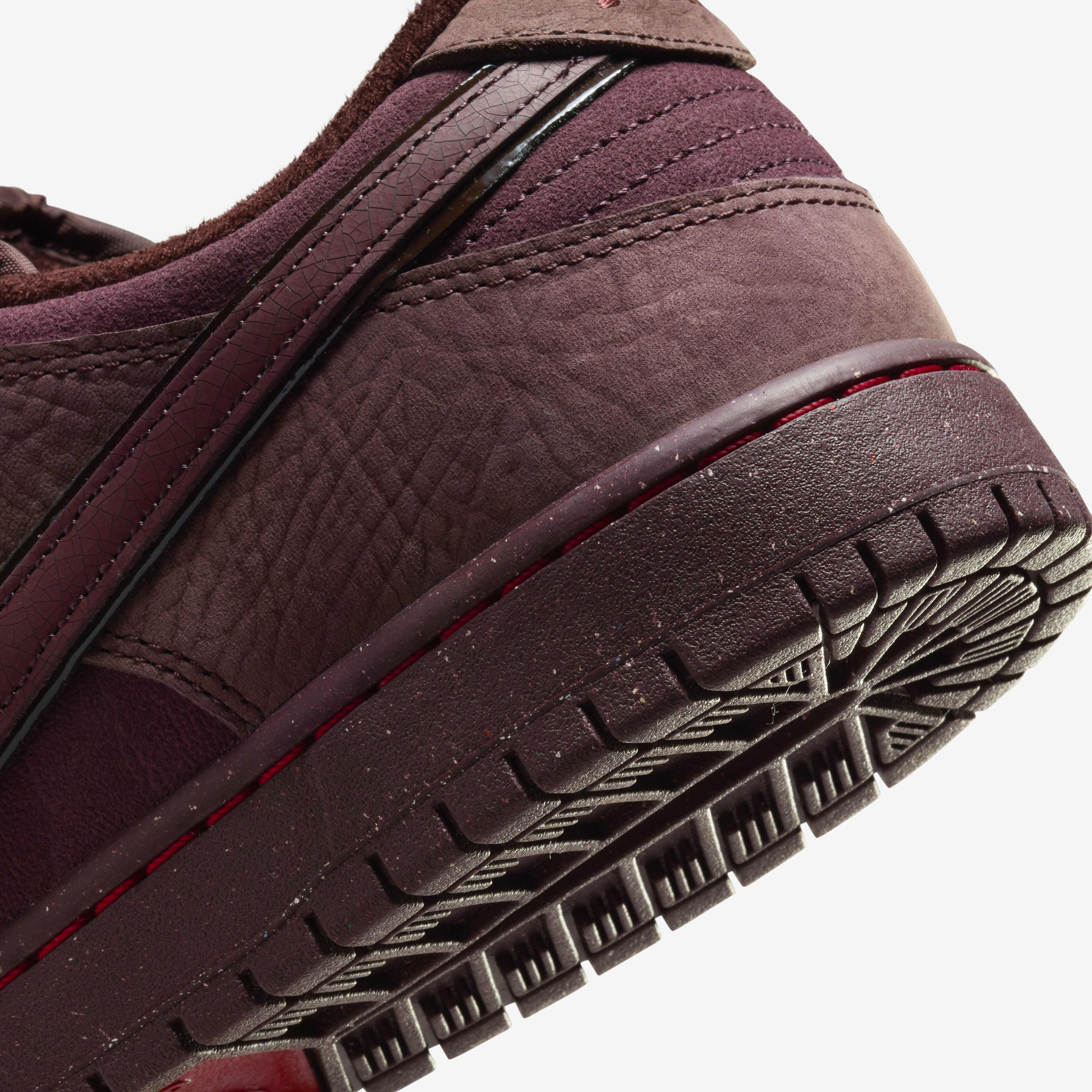 Buy Nike SB Dunk Low Premium Skate Shoes - Burgundy Crush/Earth/Dark  Pony/Dark Team Red | Nike Saudi Official