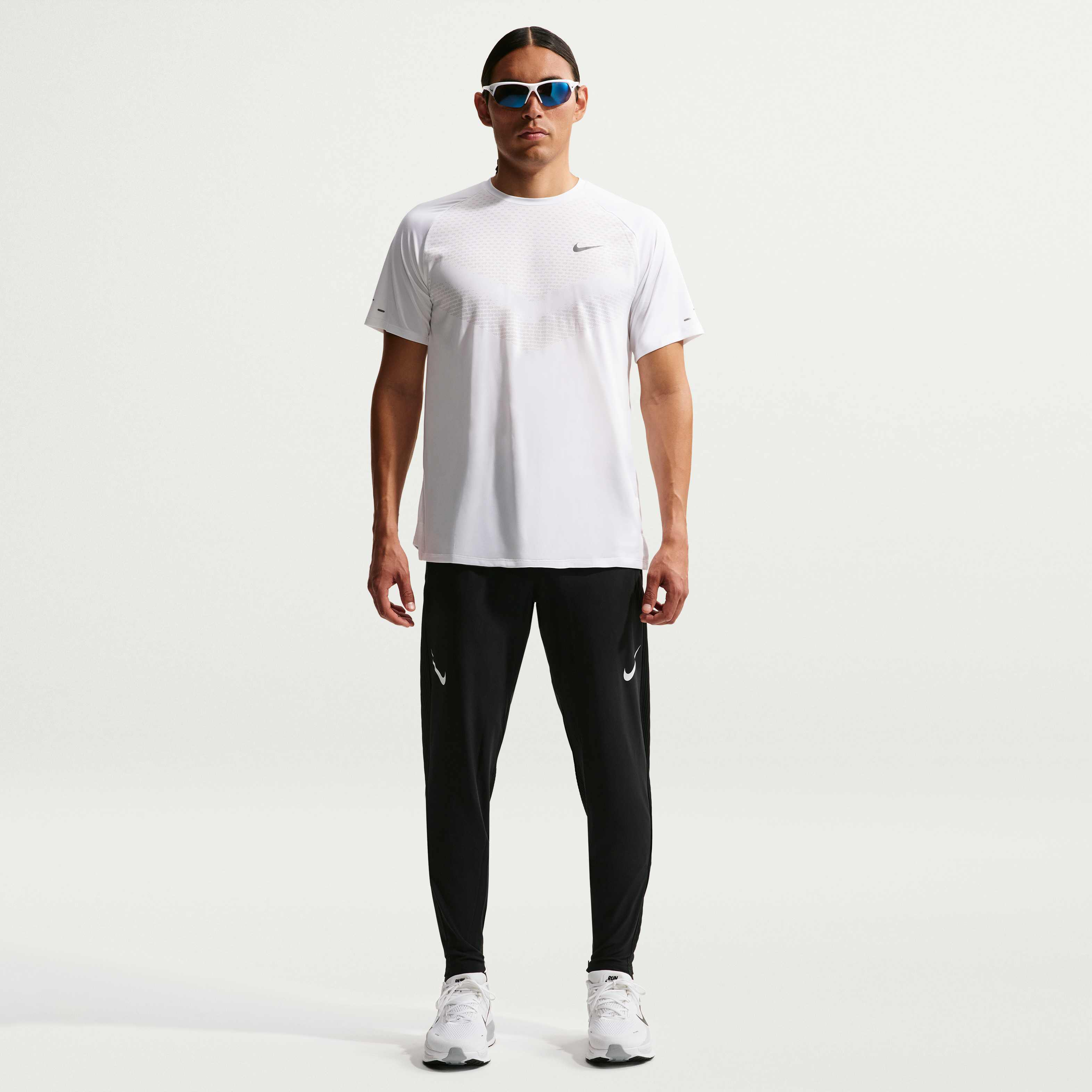Nike AeroSwift image number 0