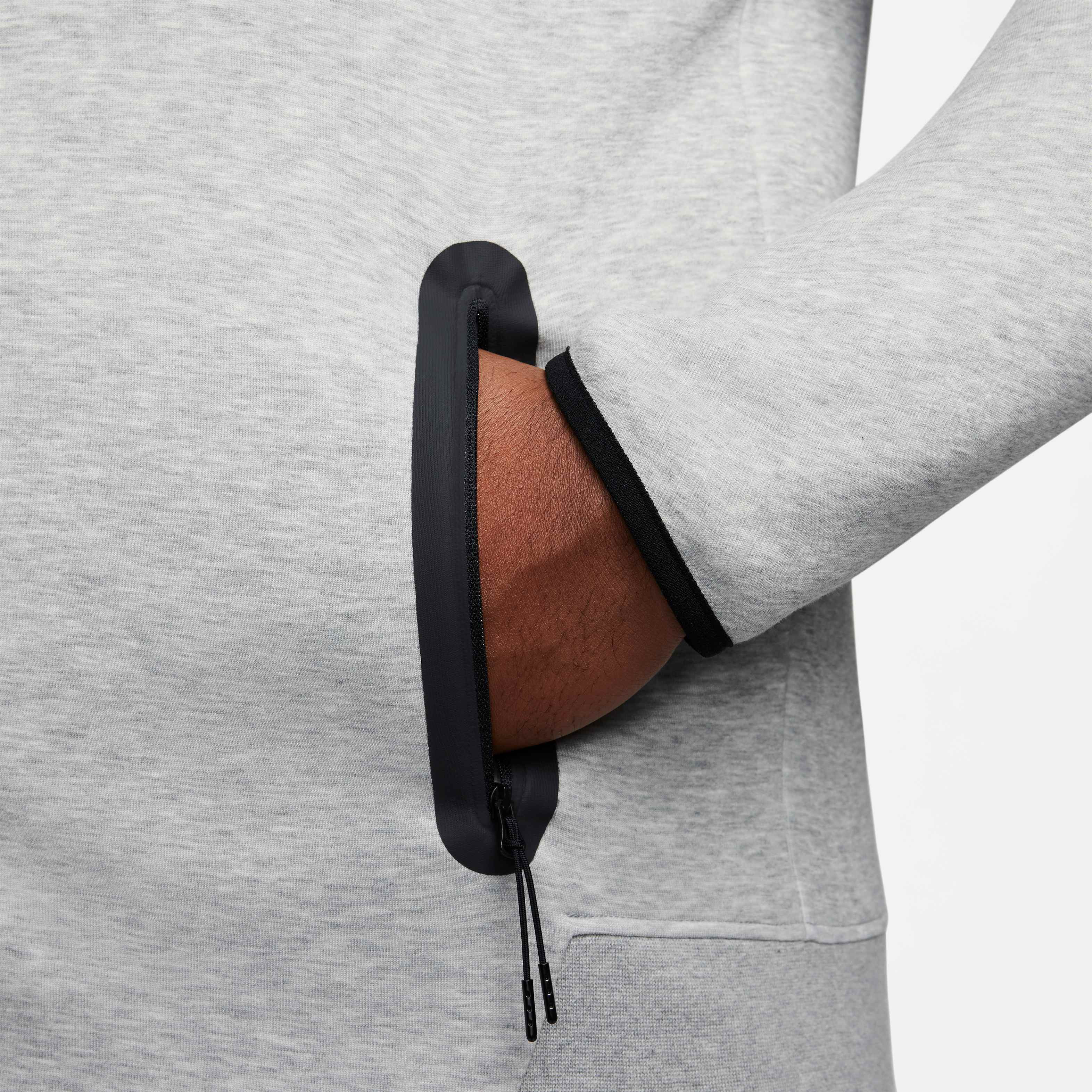 نايكي سبورتسوير تك فليس ويندرانر image number 12