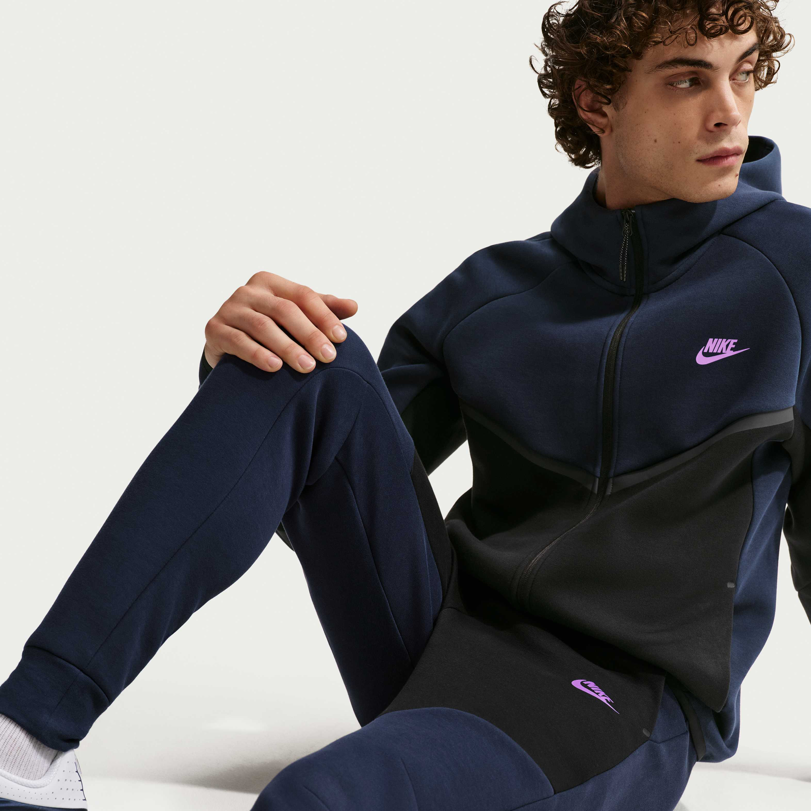 نايكي تك image number 3