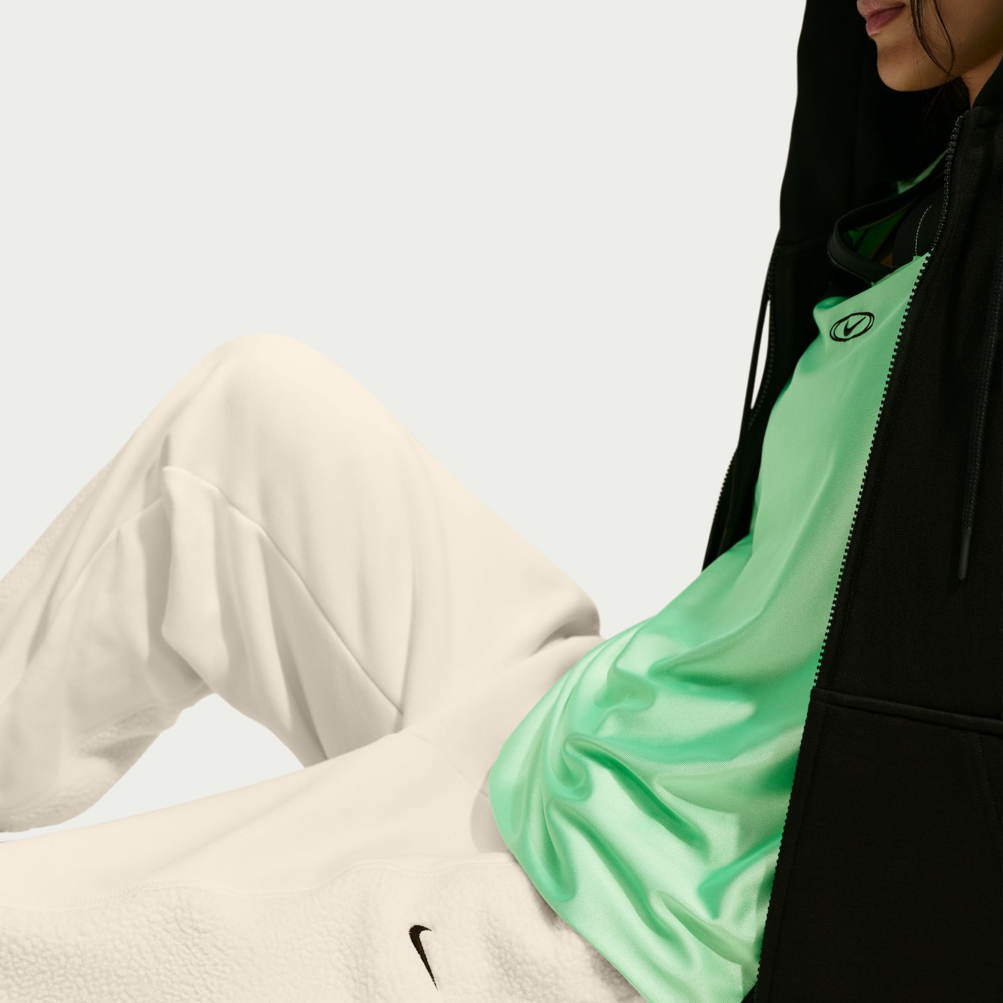 Nike Studio Fleece Heavyweight Plush image number 5