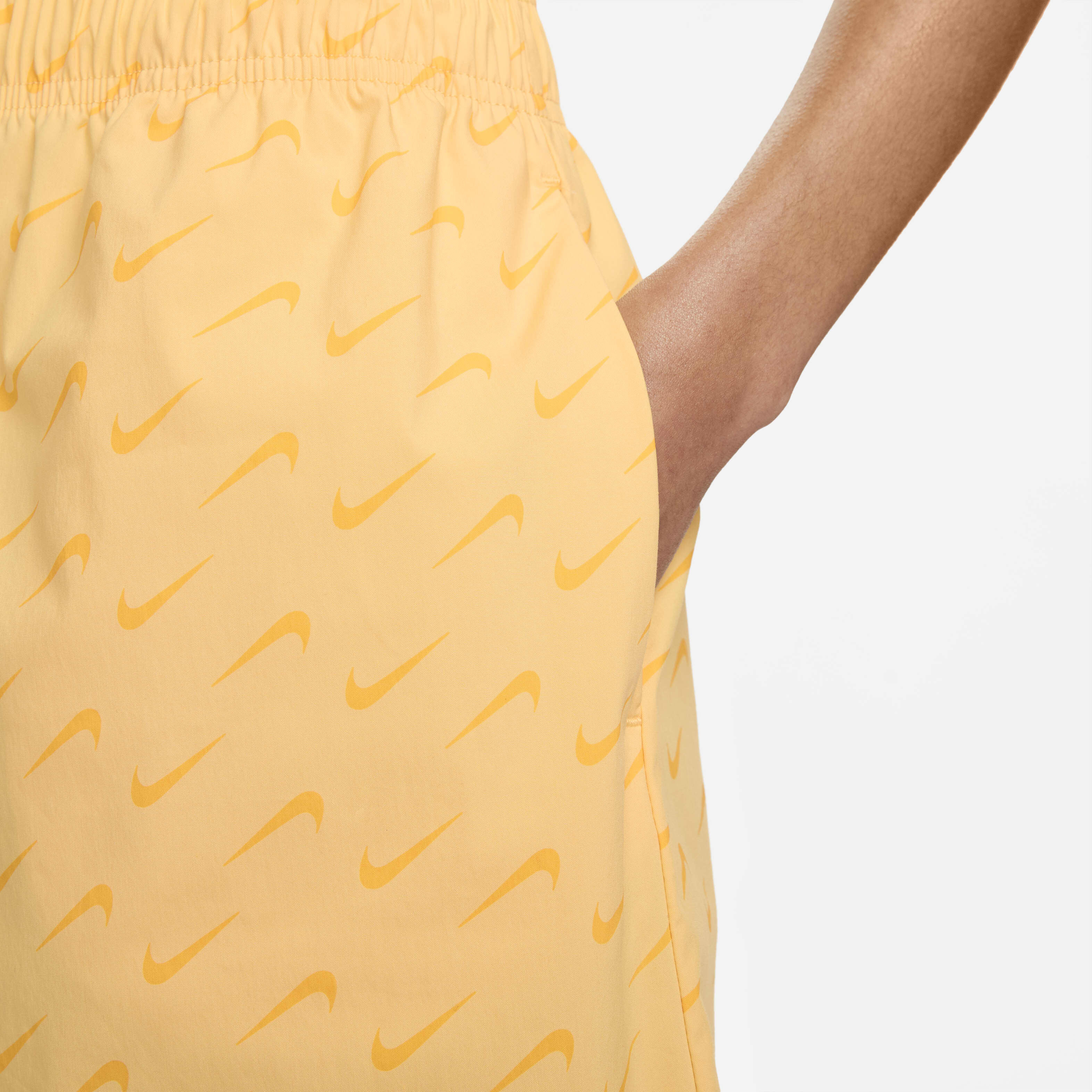 Nike Sportswear Everyday Modern image number 3