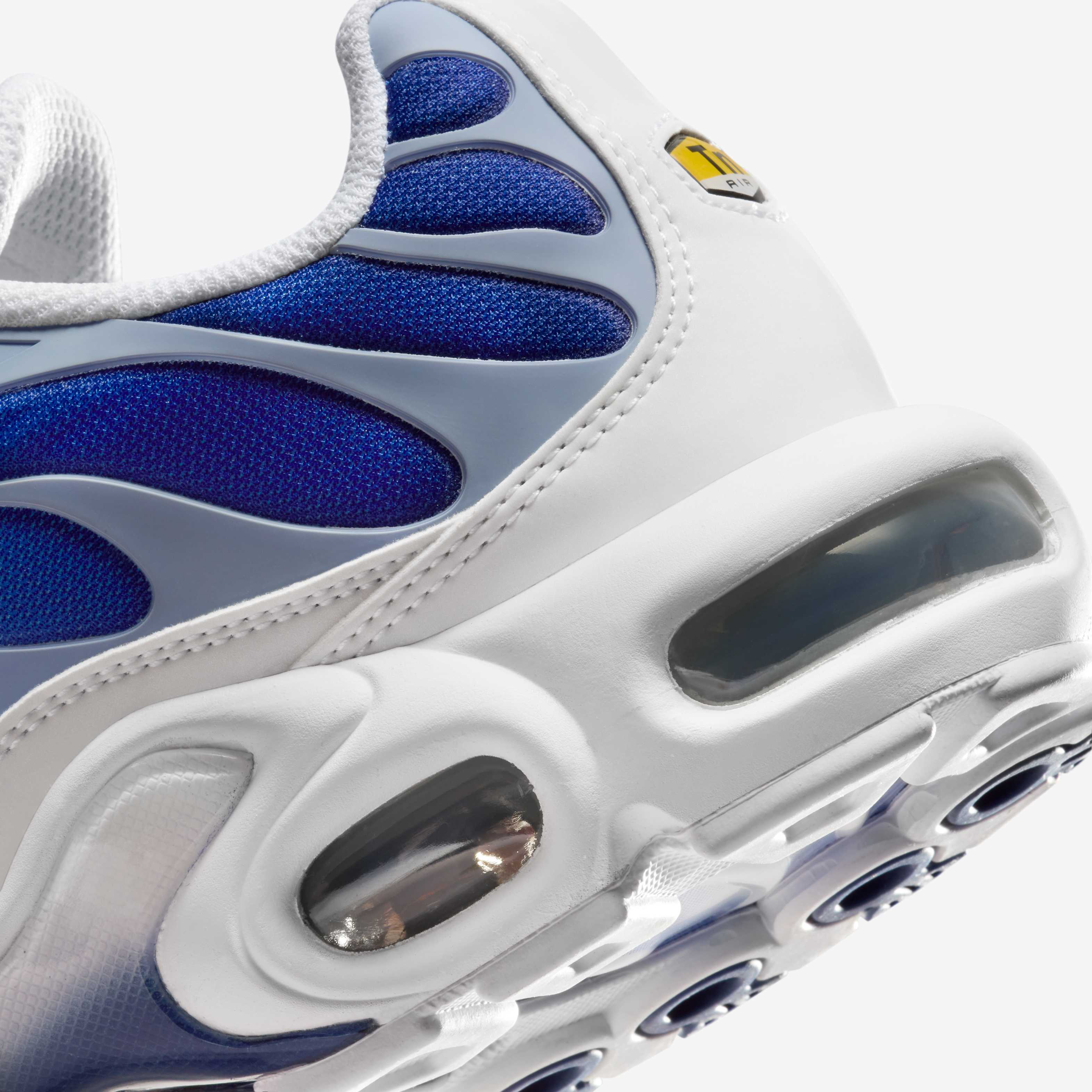 Nike Air Max Plus image number 8