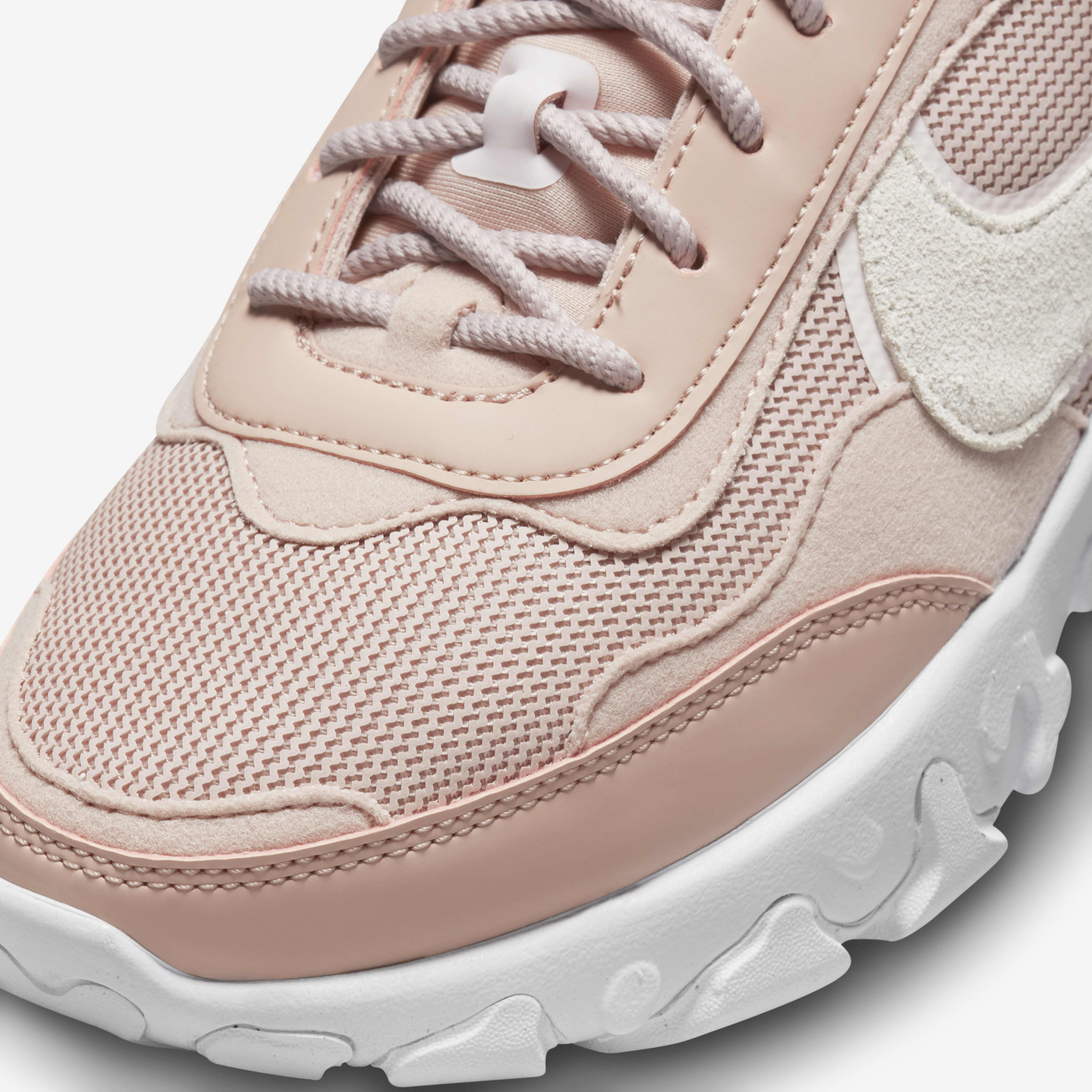 Nike air 7 react women's on sale