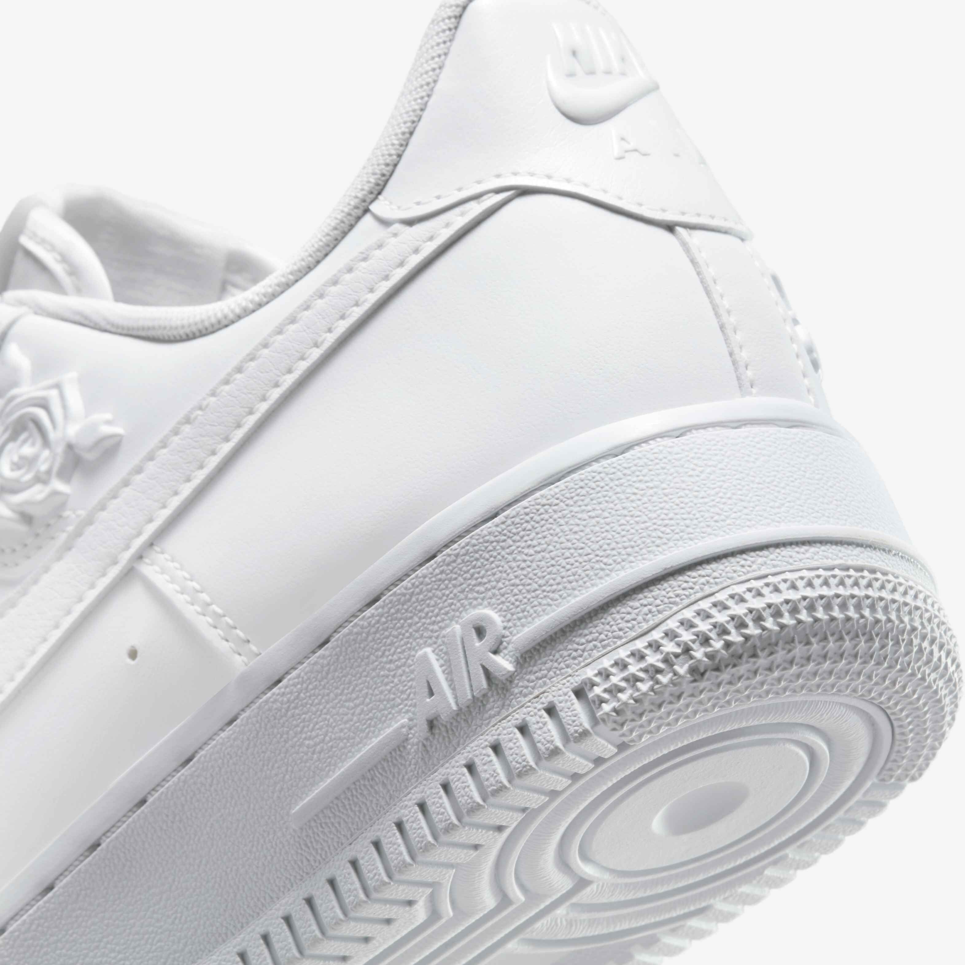 نايكي اير فورس 1 '07 image number 7