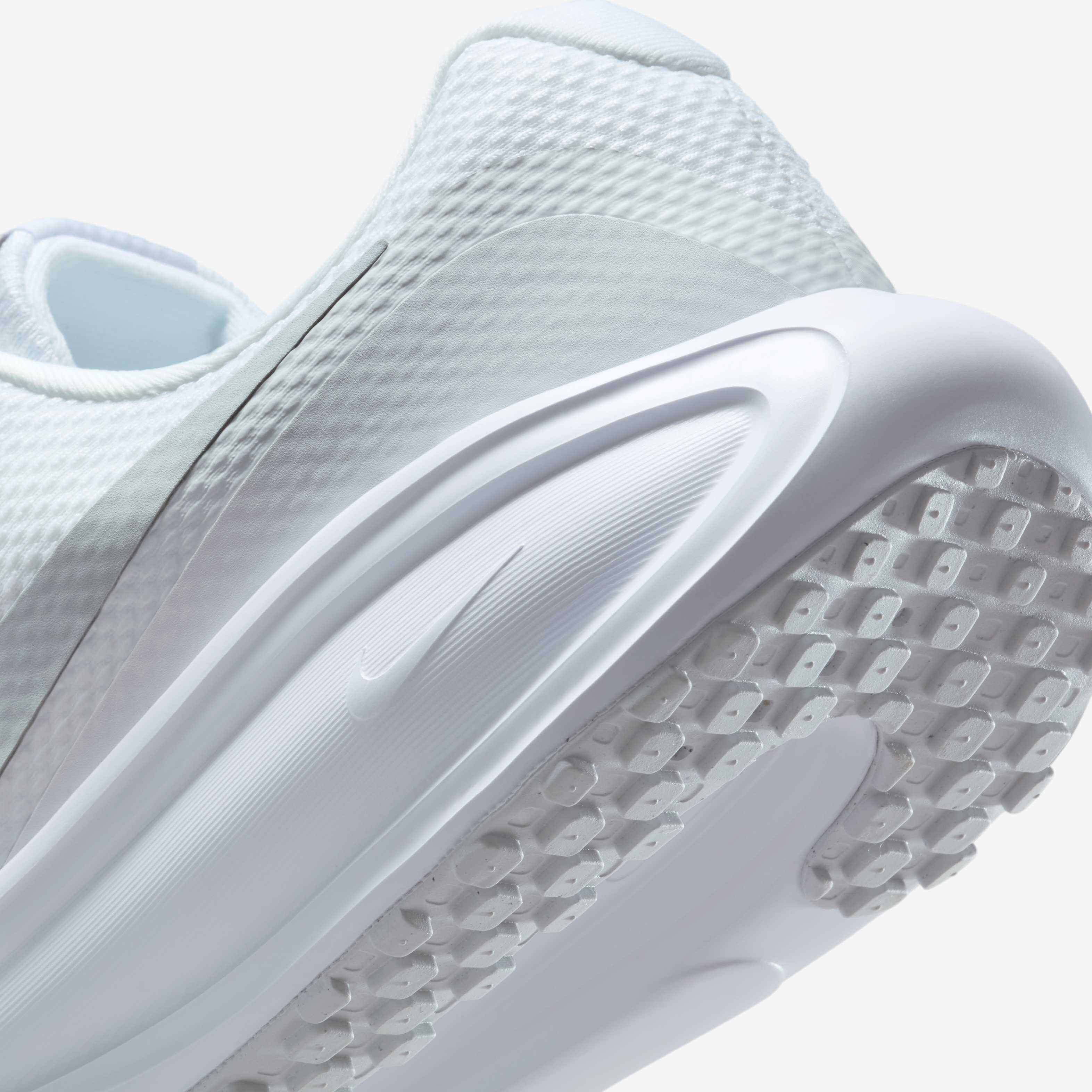 Nike Revolution 8 image number 7