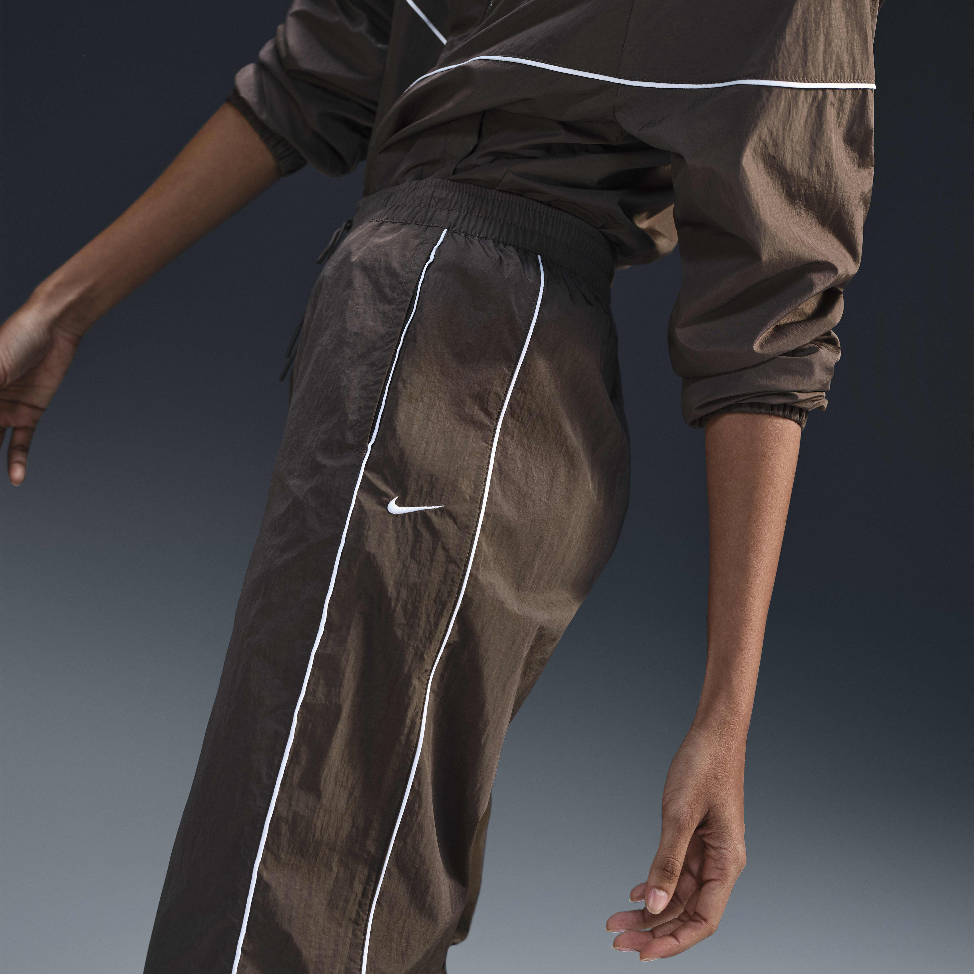 Nike windrunner pants womens store