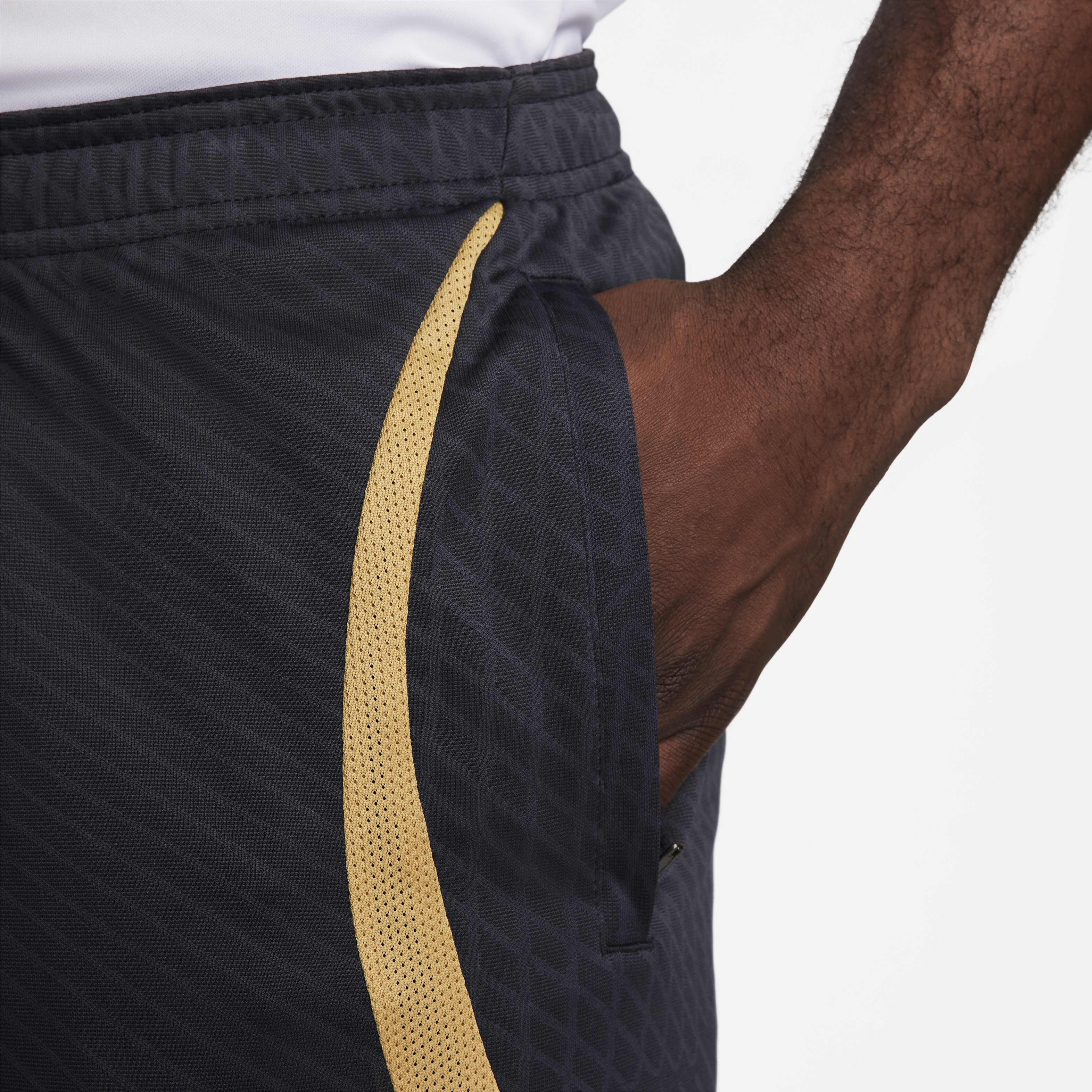 تشيلسي F.C. سترايك image number 3