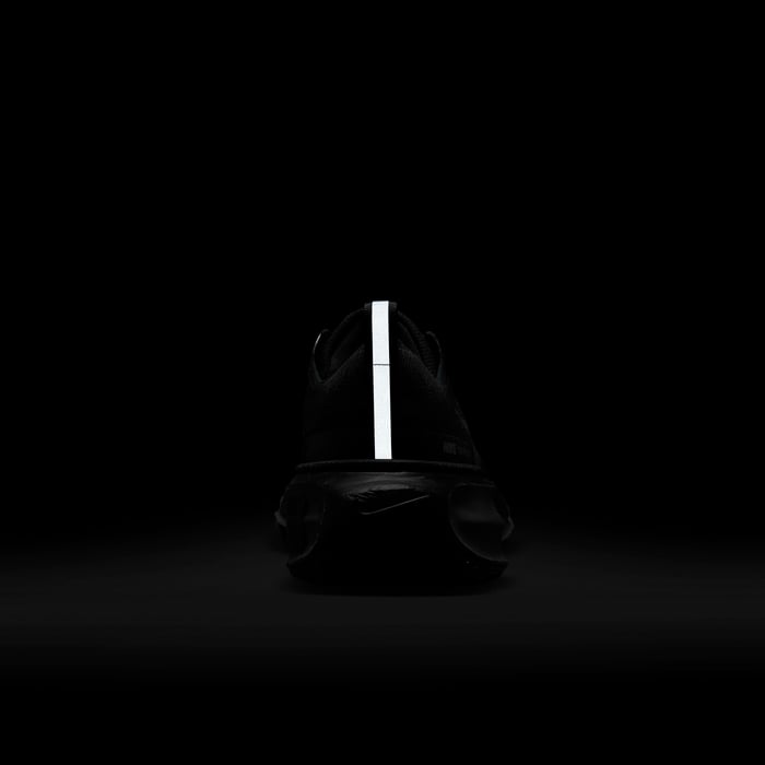 نايكي انفنسيبل 3 image number 10 نايكي انفنسيبل 3 image number 10