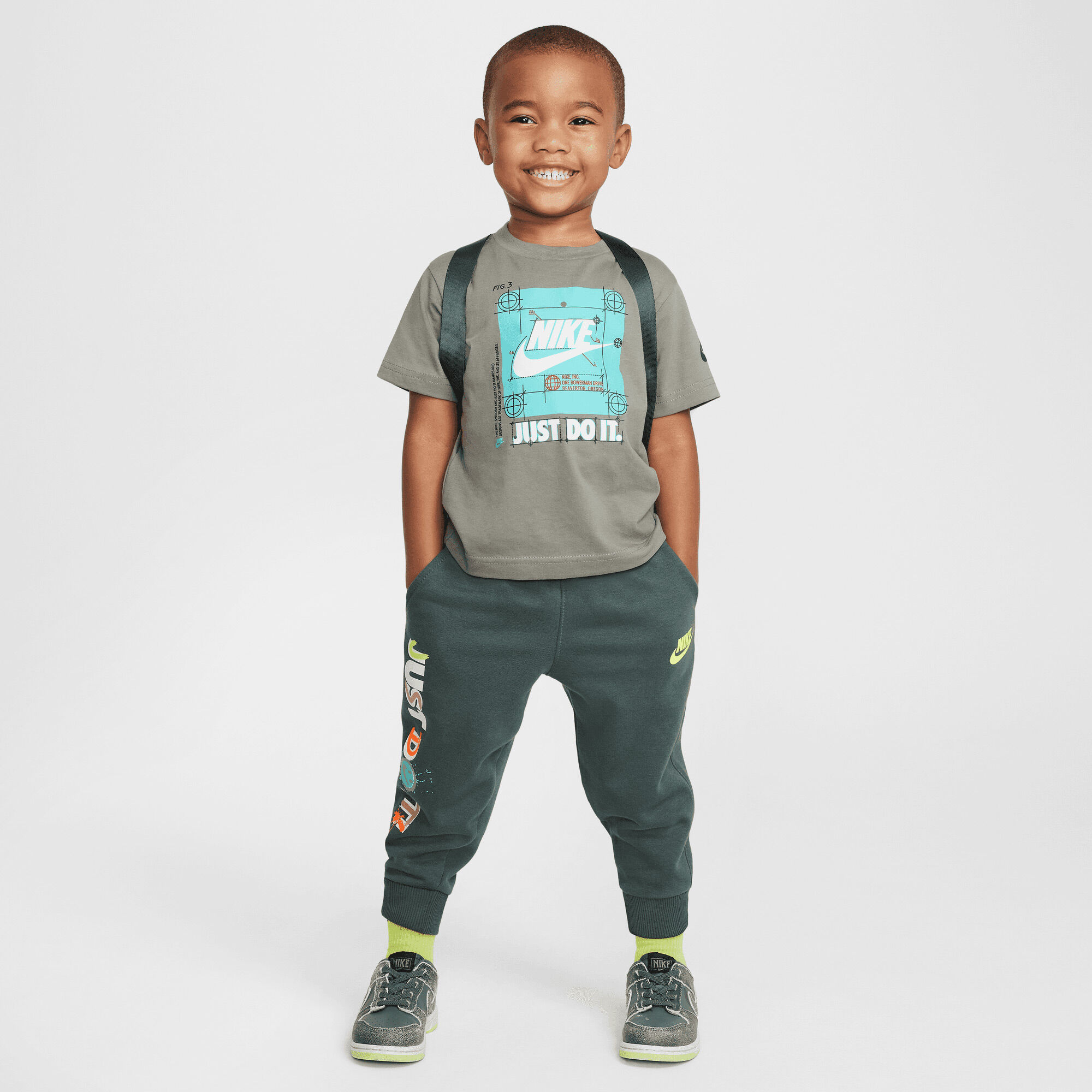 Nike Sportswear "Express Yourself" image number 4