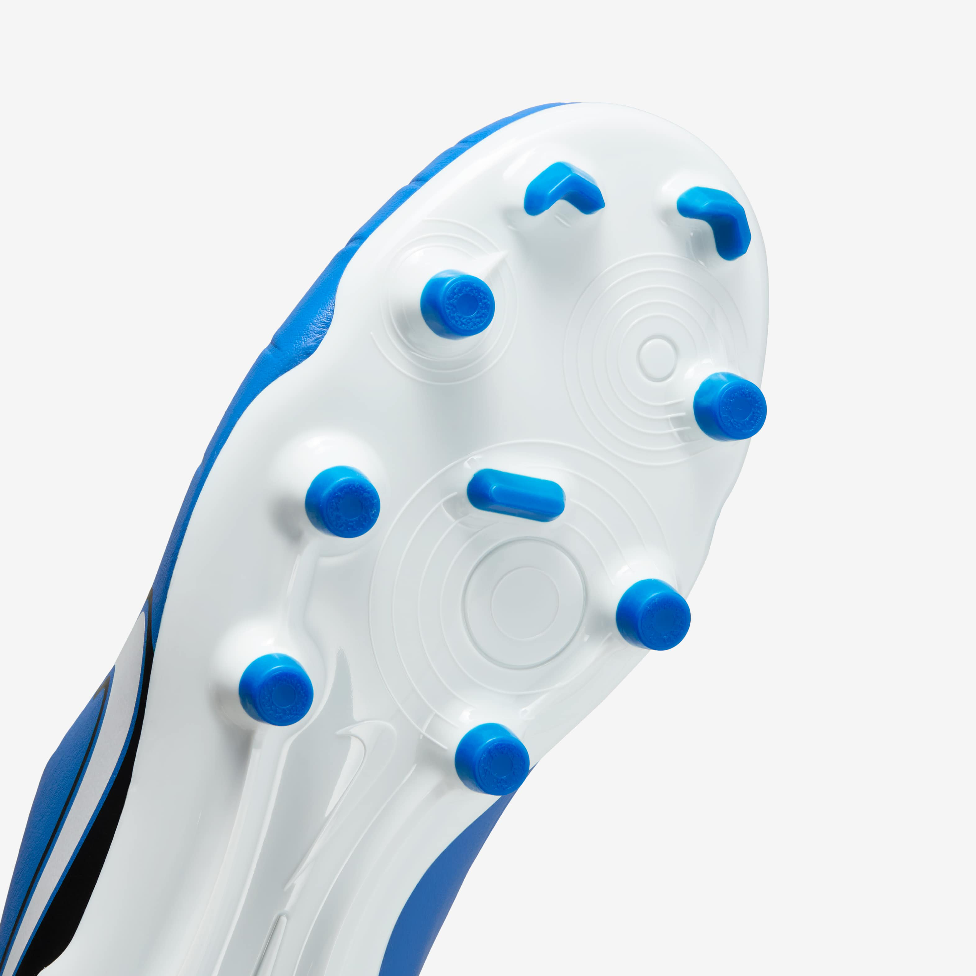 Nike Jr. Tiempo Legend 10 Club image number 6