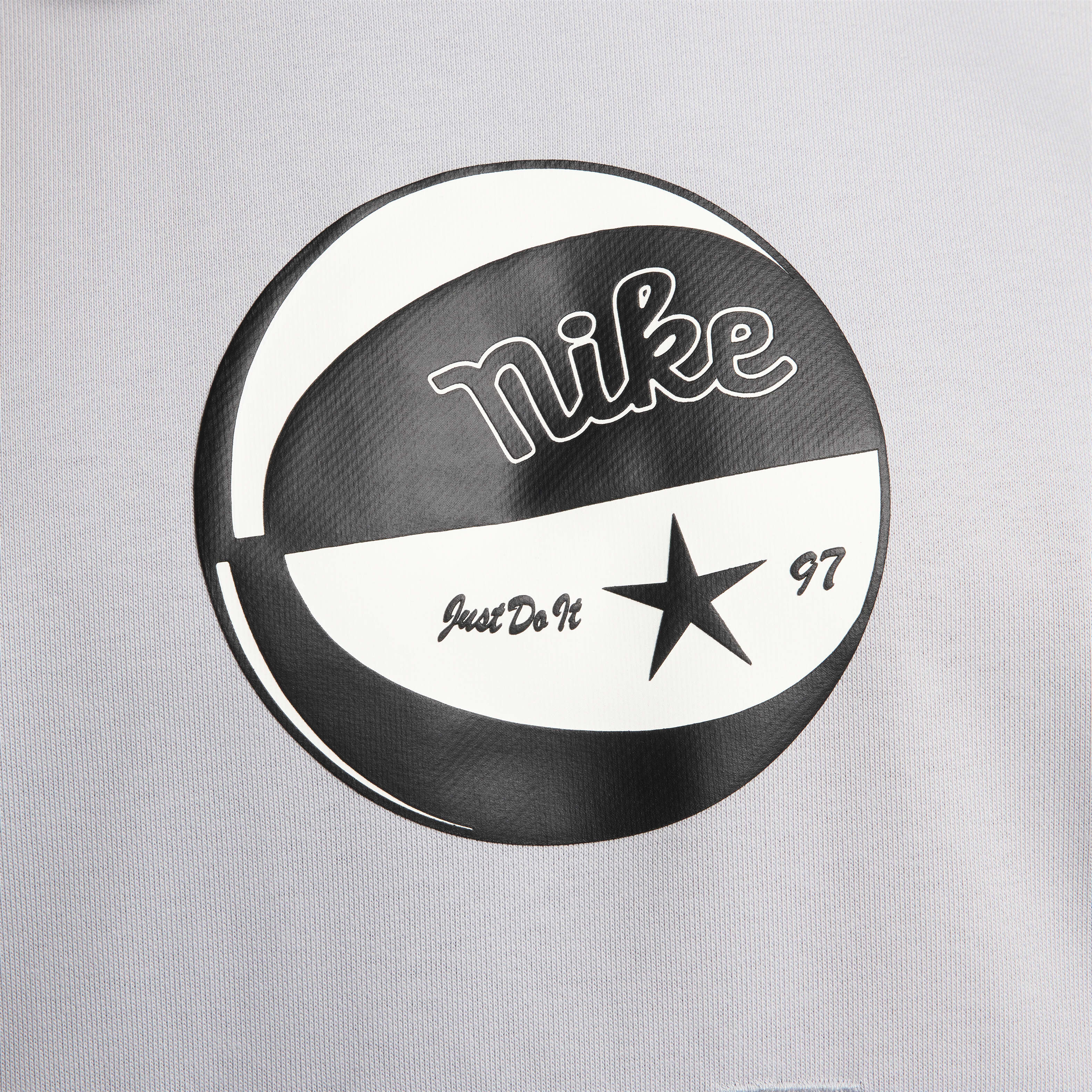 Nike Standard Issue image number 3