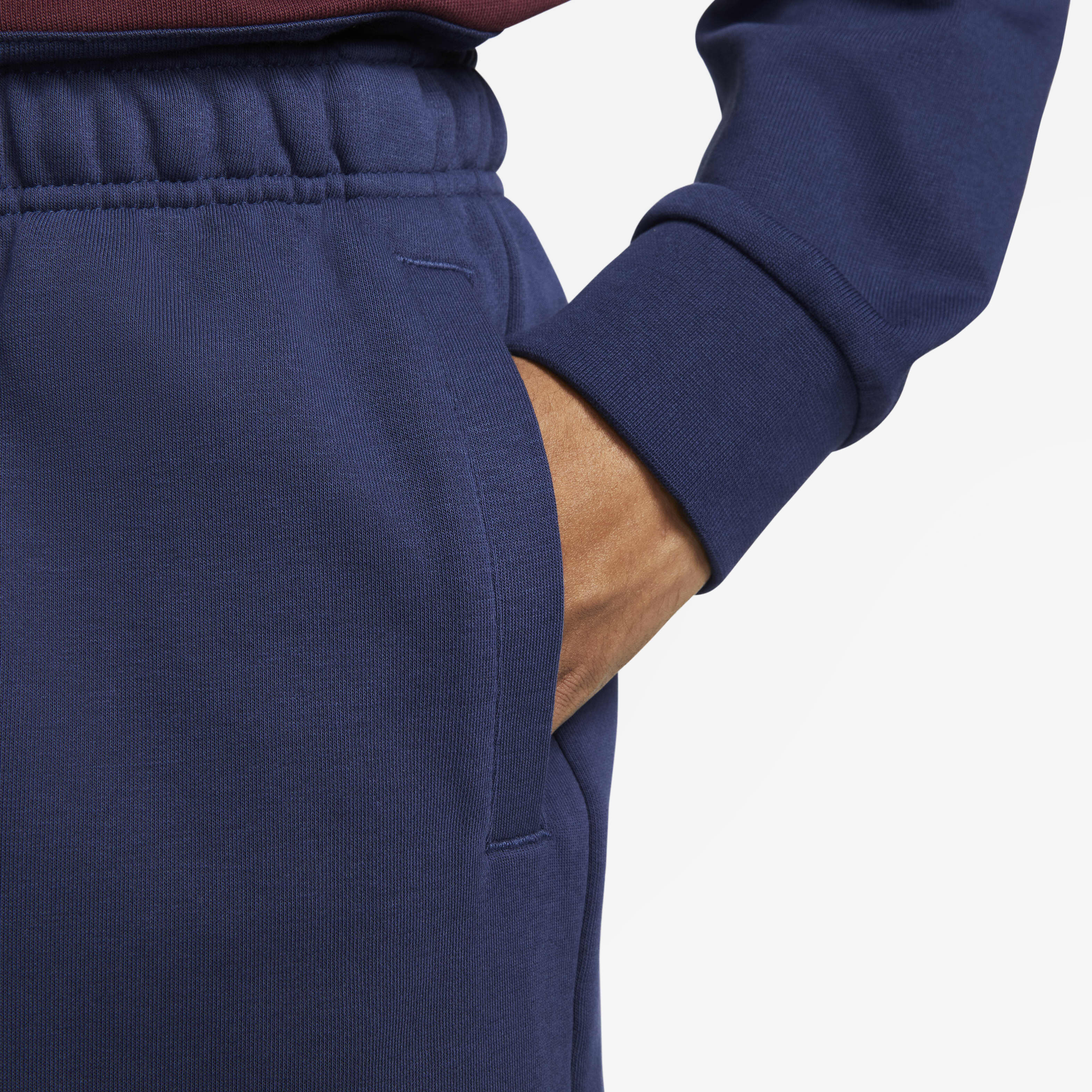 نايكي كلوب image number 3