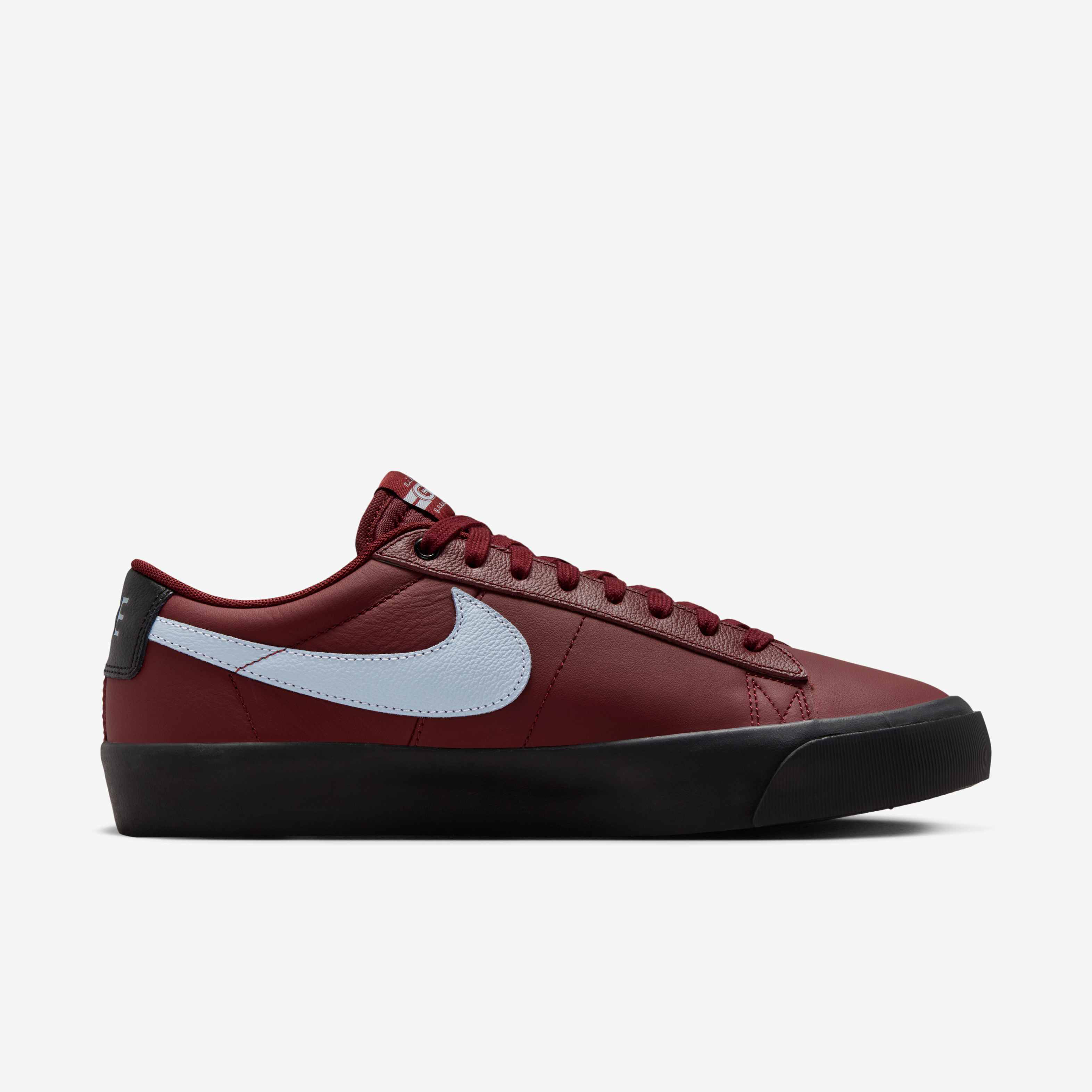 Nike SB Blazer Low Pro GT image number 2
