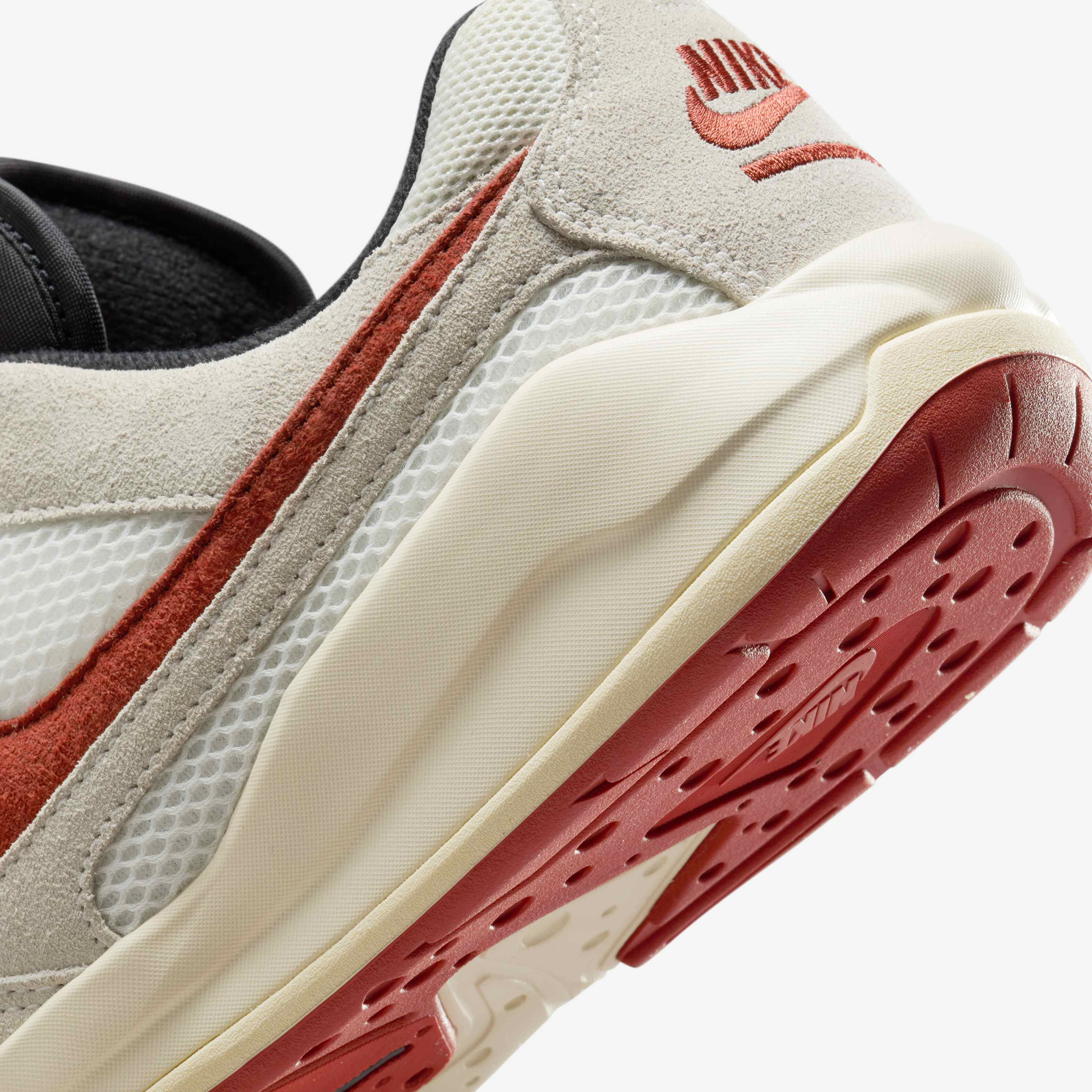 Jordan CMFT Era image number 7