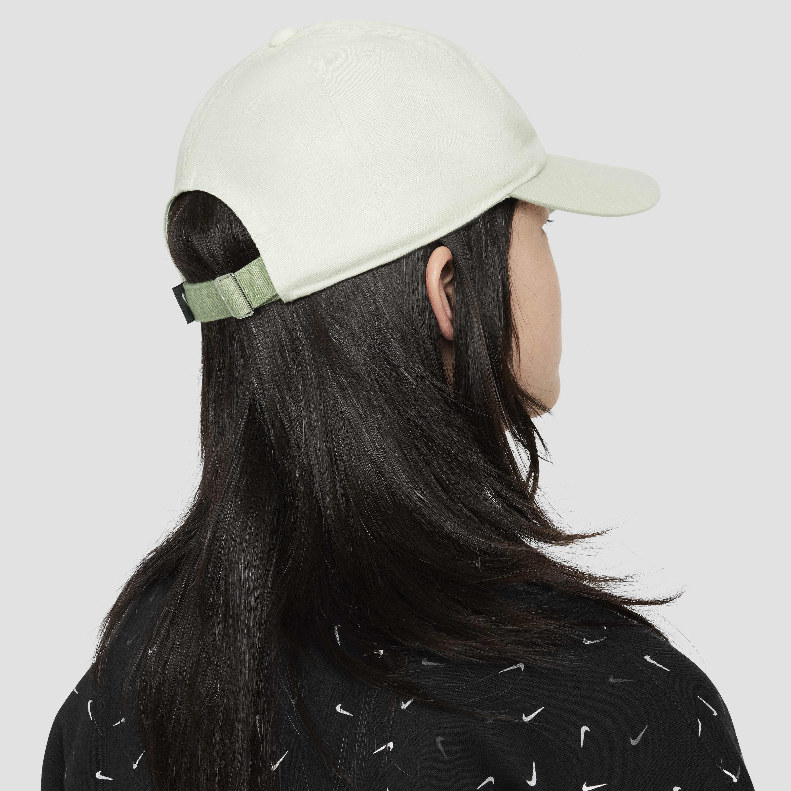 Nike Club image number 1