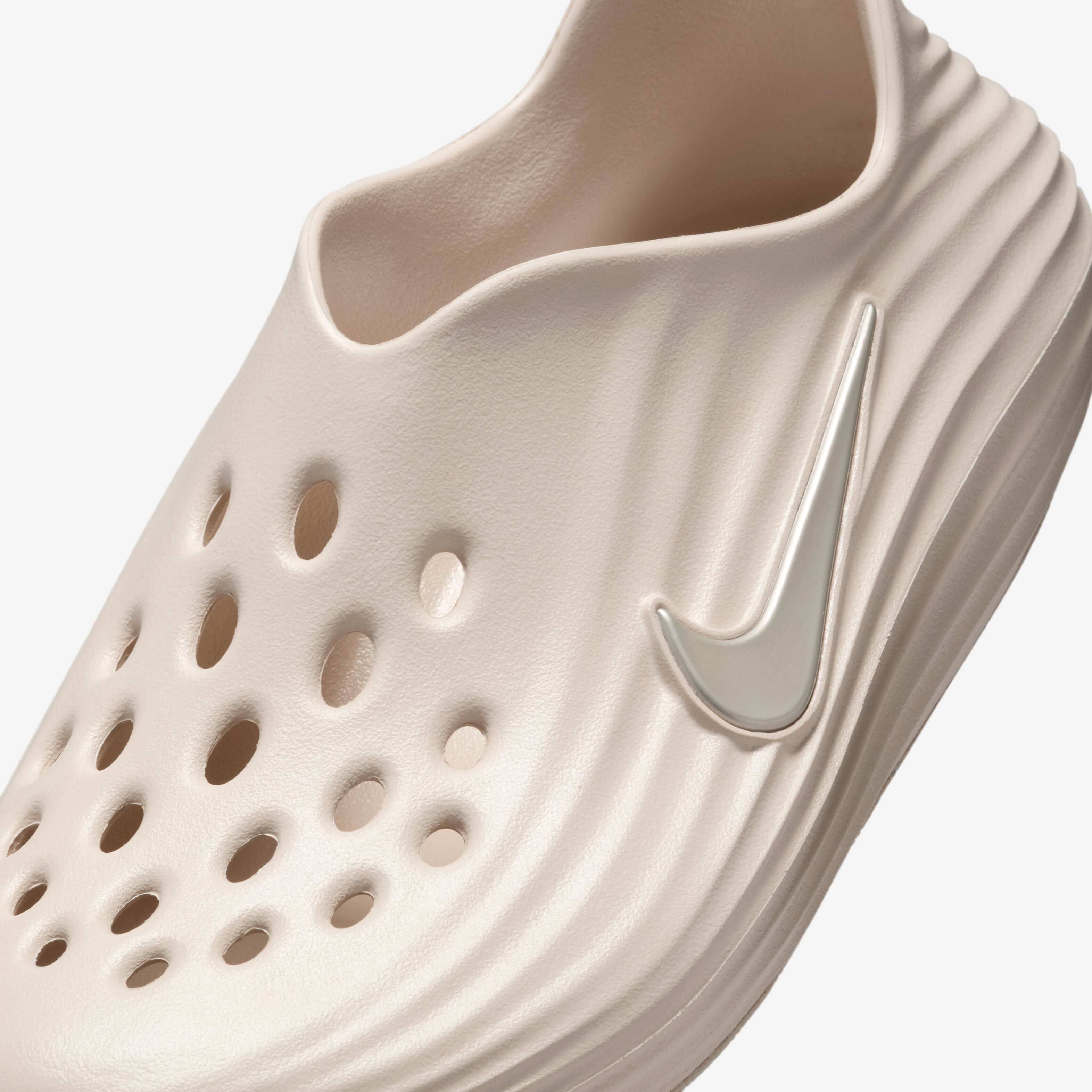 Nike ReactX Rejuven8 image number 6