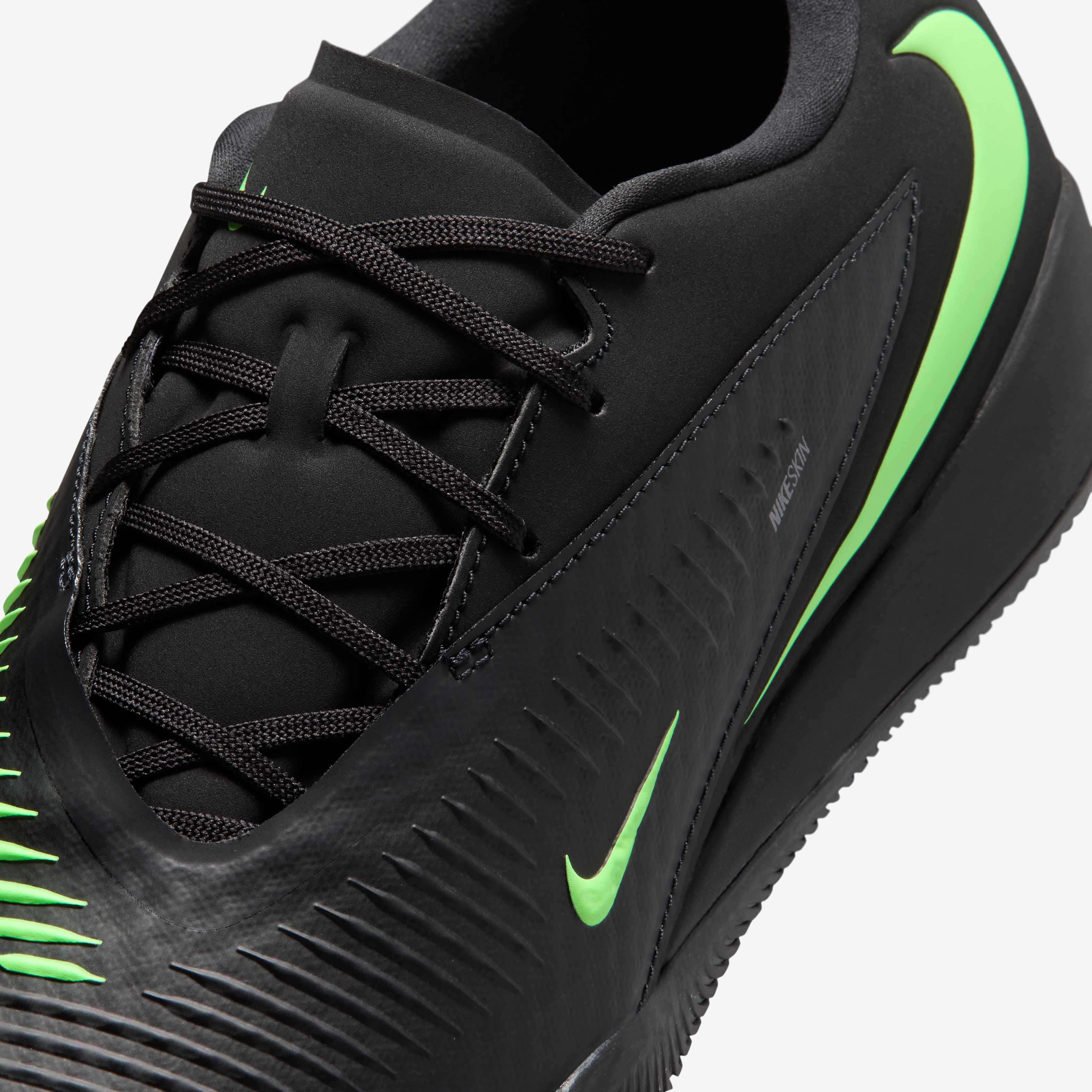 Nike Phantom 6 Low Academy image number 6