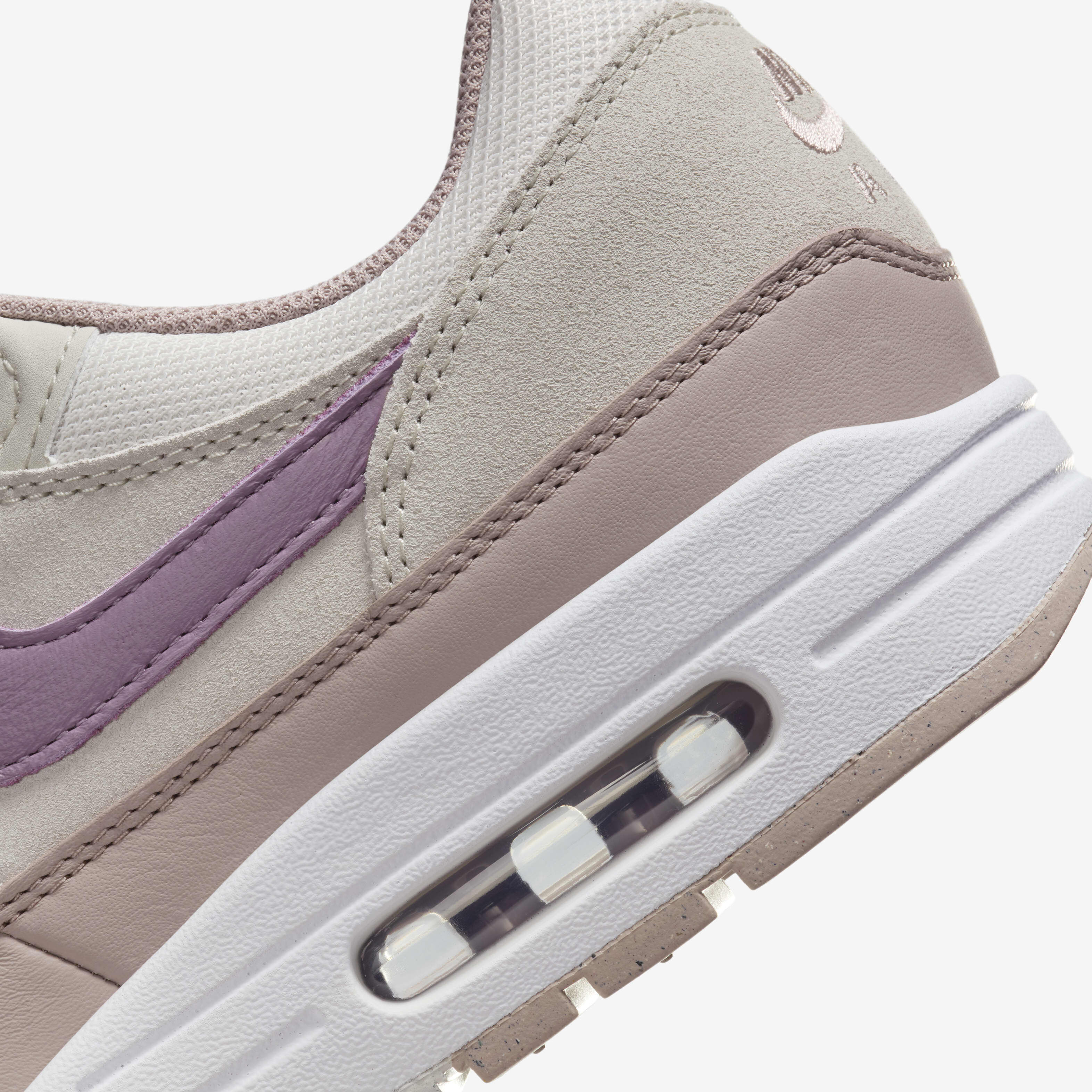 Buy Nike Air Max 1 SC Men s Shoes Nike Saudi Official