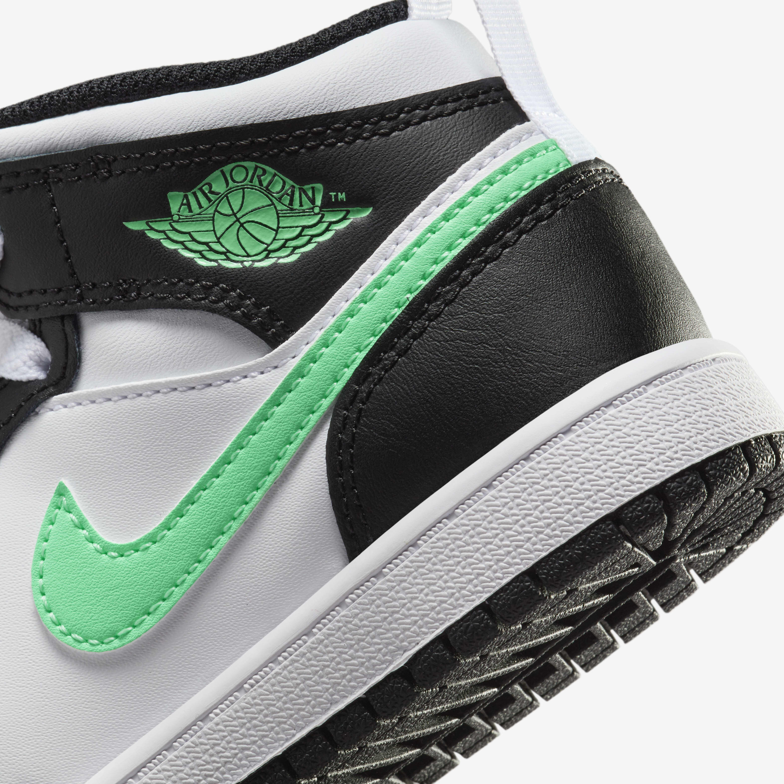 Jordan 1 Mid image number 7