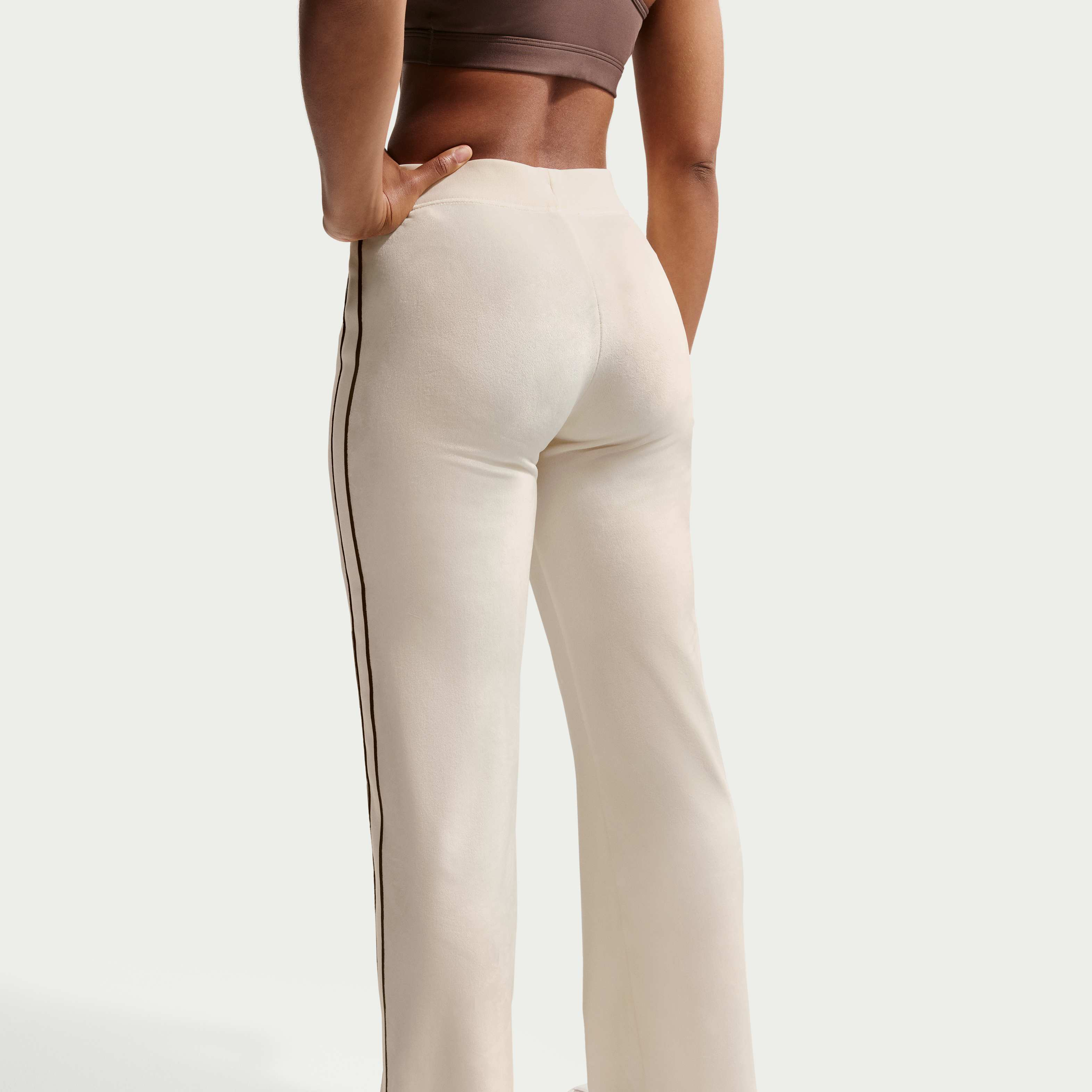 نايكي سبورتسوير image number 2