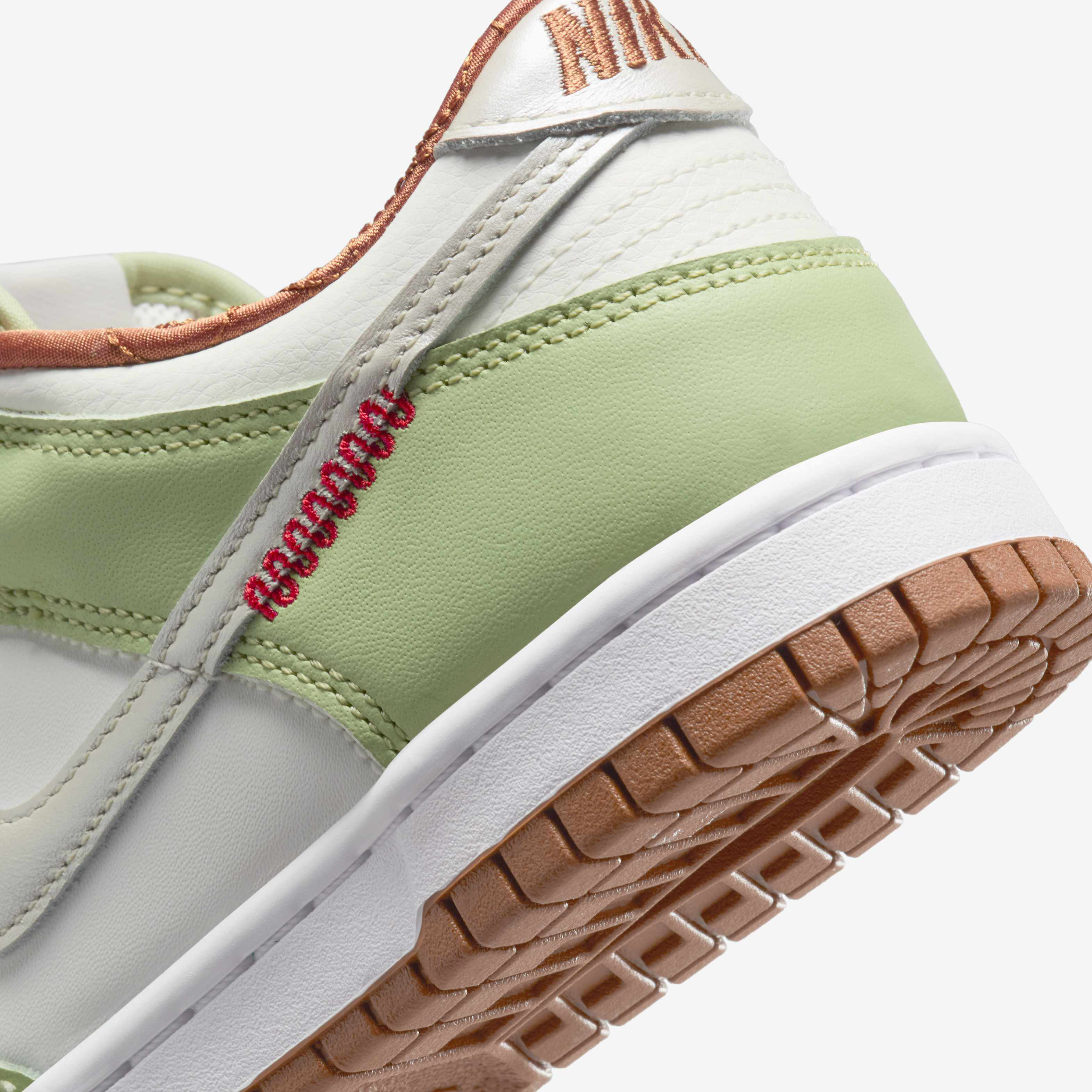 Nike Dunk Low image number 7