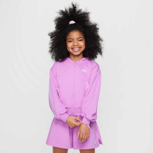 نايكي سبورتسوير