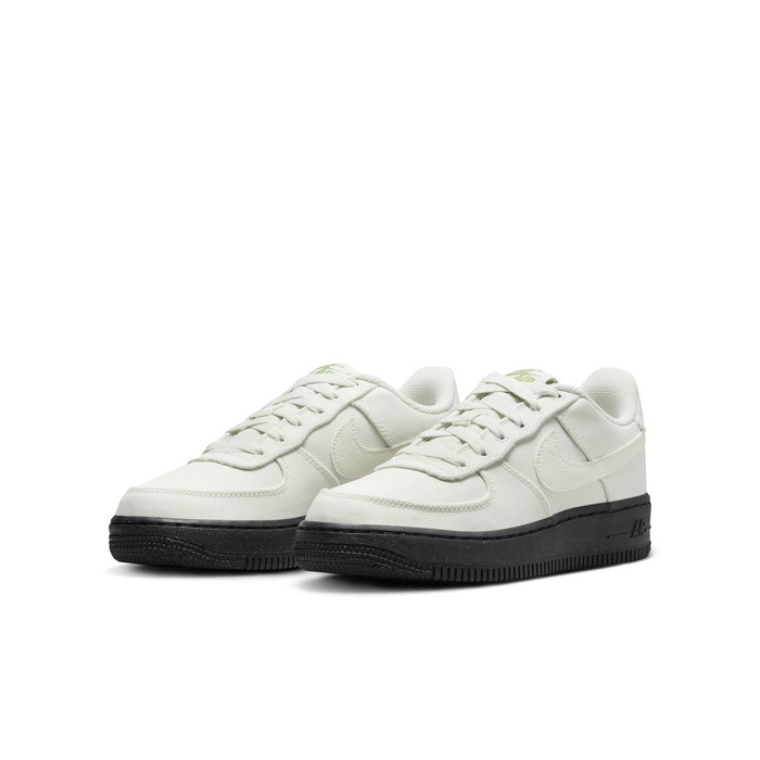 Nike Air Force 1 LV8 3