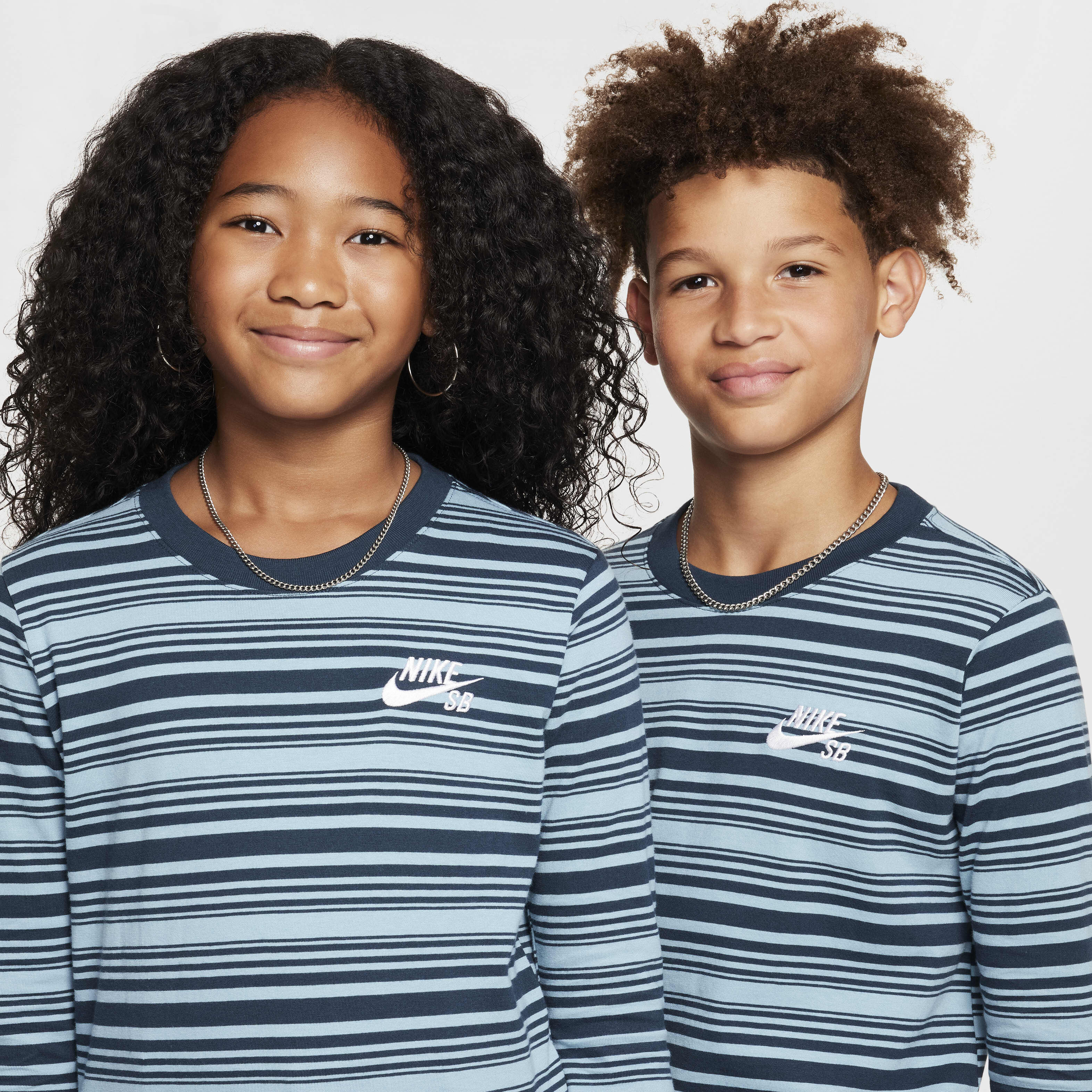Nike sb junior clothing discount
