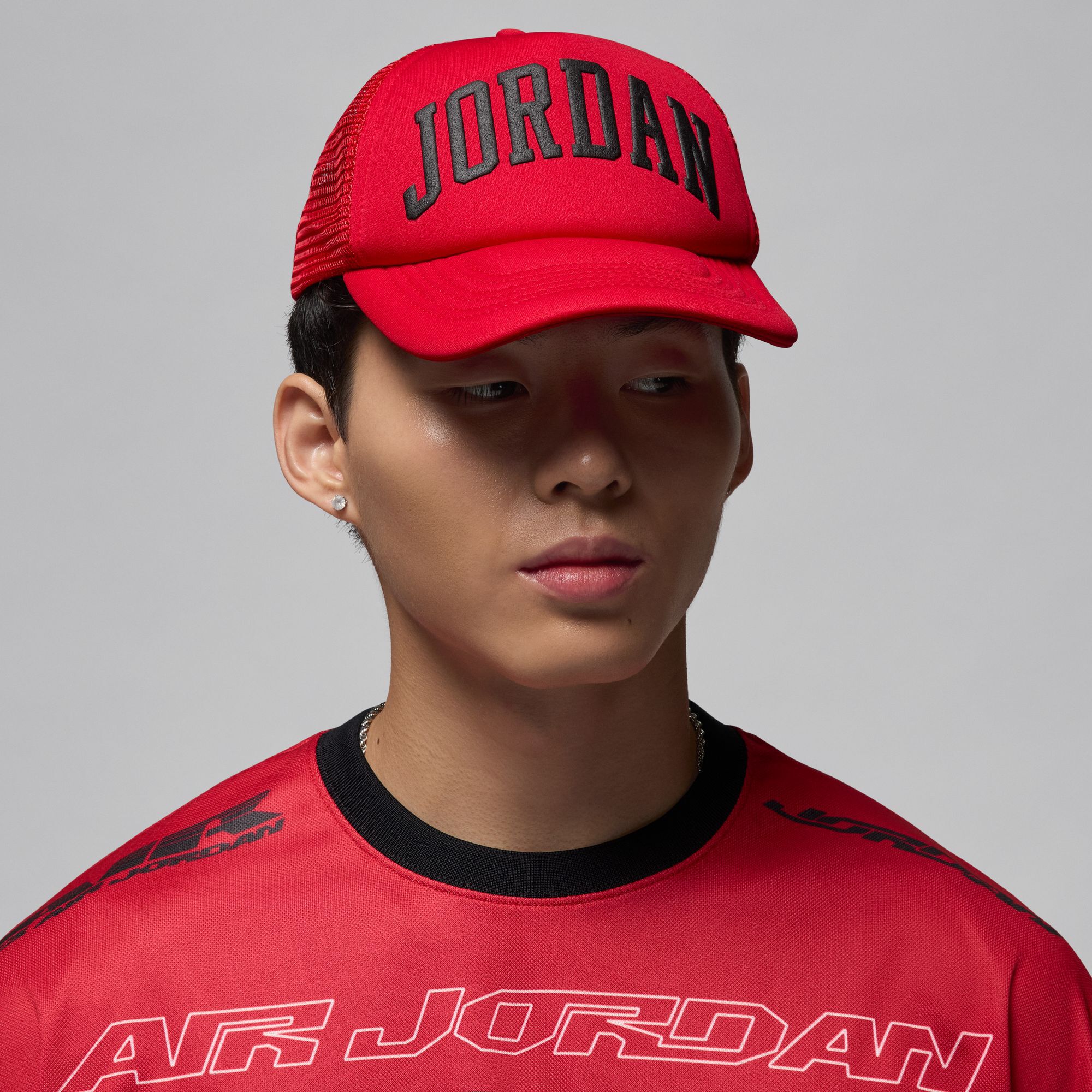 Buy Jordan Big Kids' Foam Trucker Hat - Gym Red | Nike Saudi