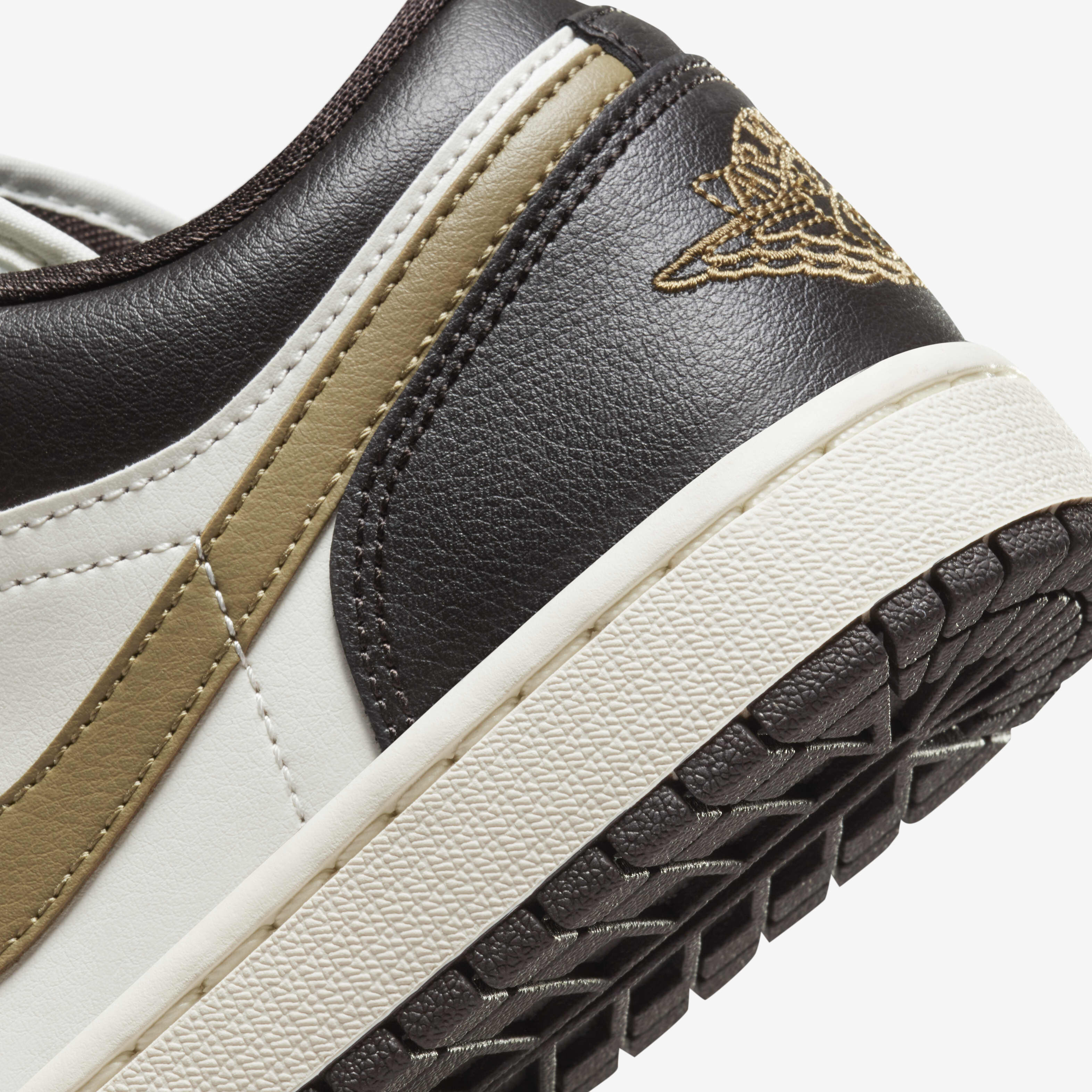 اير جوردن 1 لو image number 7