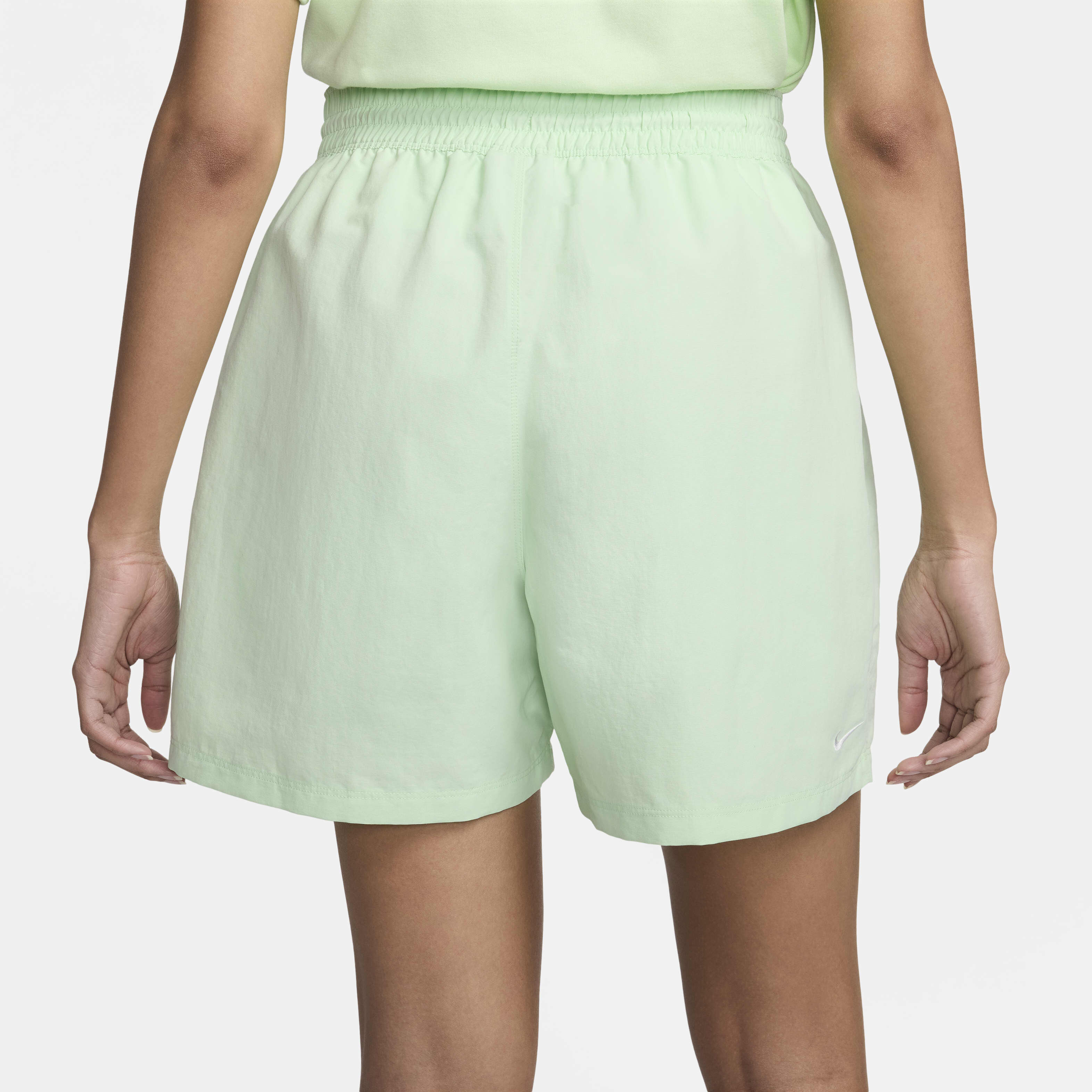 Nike ACG image number 2