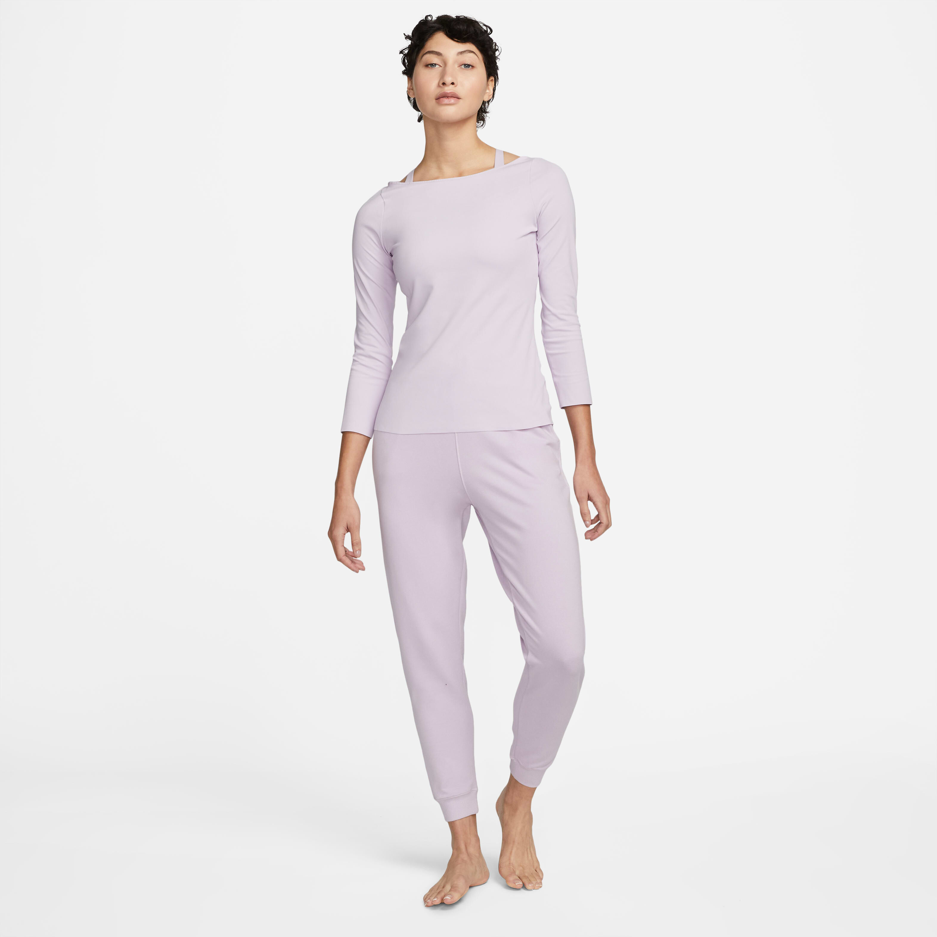 Nike Yoga Luxe image number 4