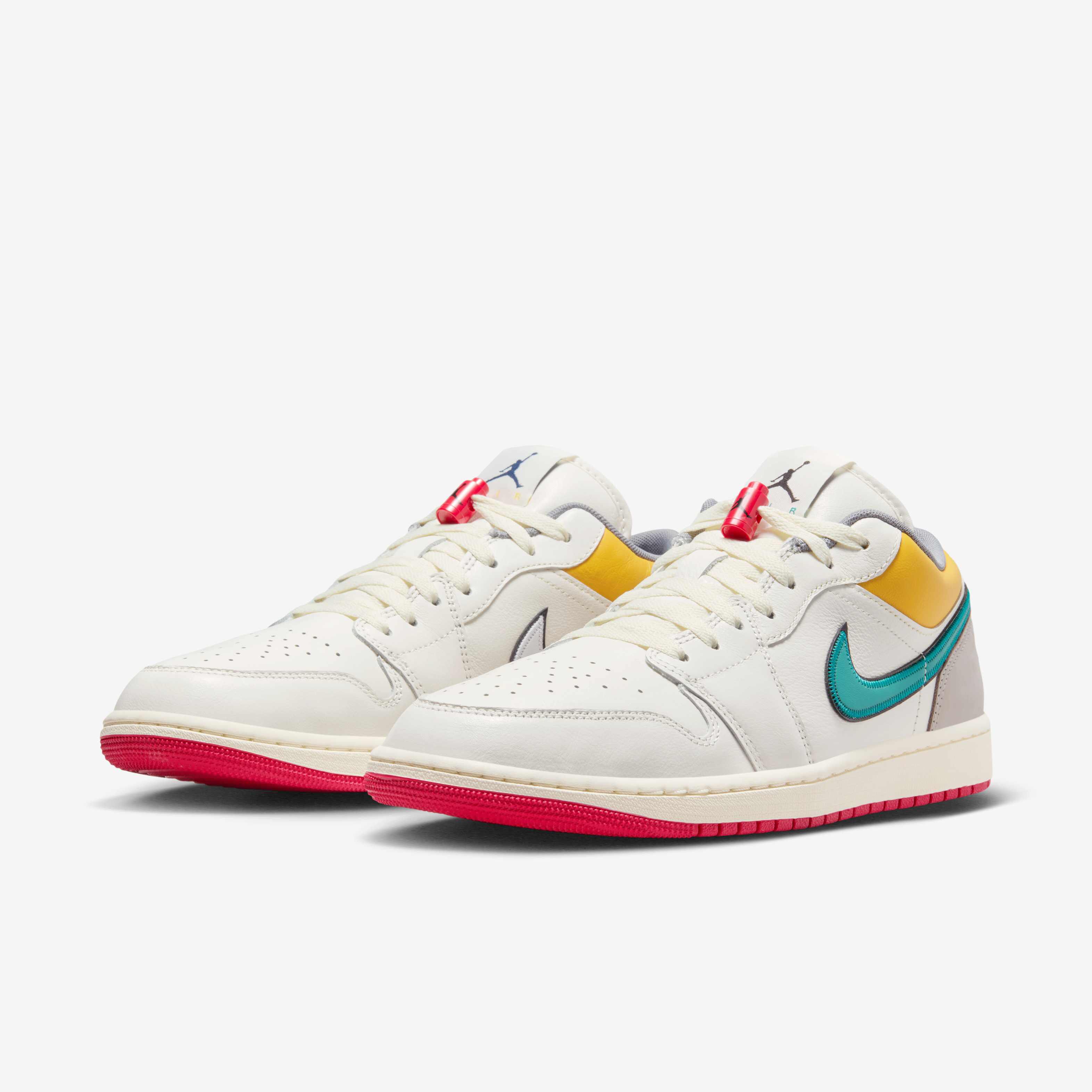 Air Jordan 1 Low Premium image number 4