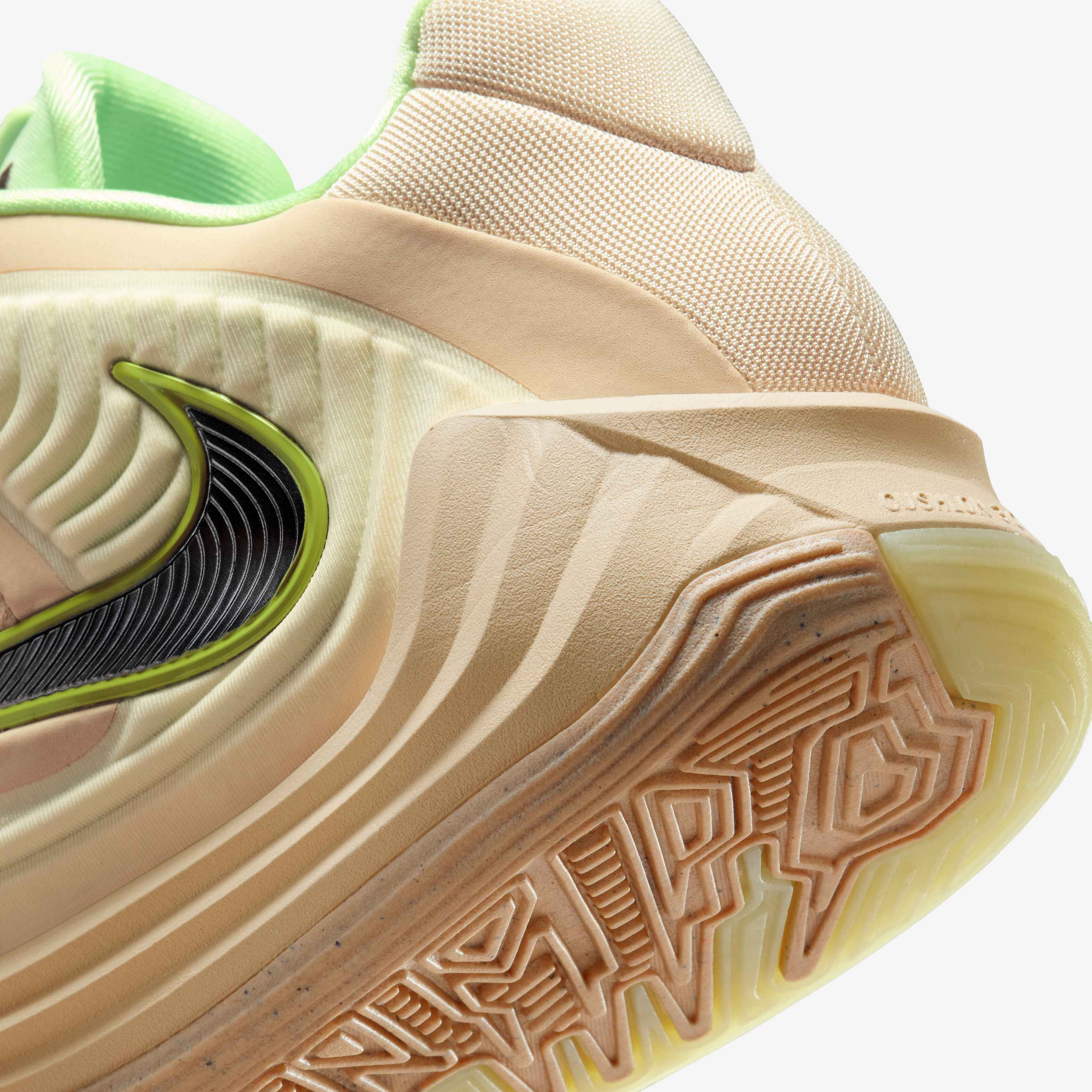 Giannis Freak 7 'Spotlight' image number 7