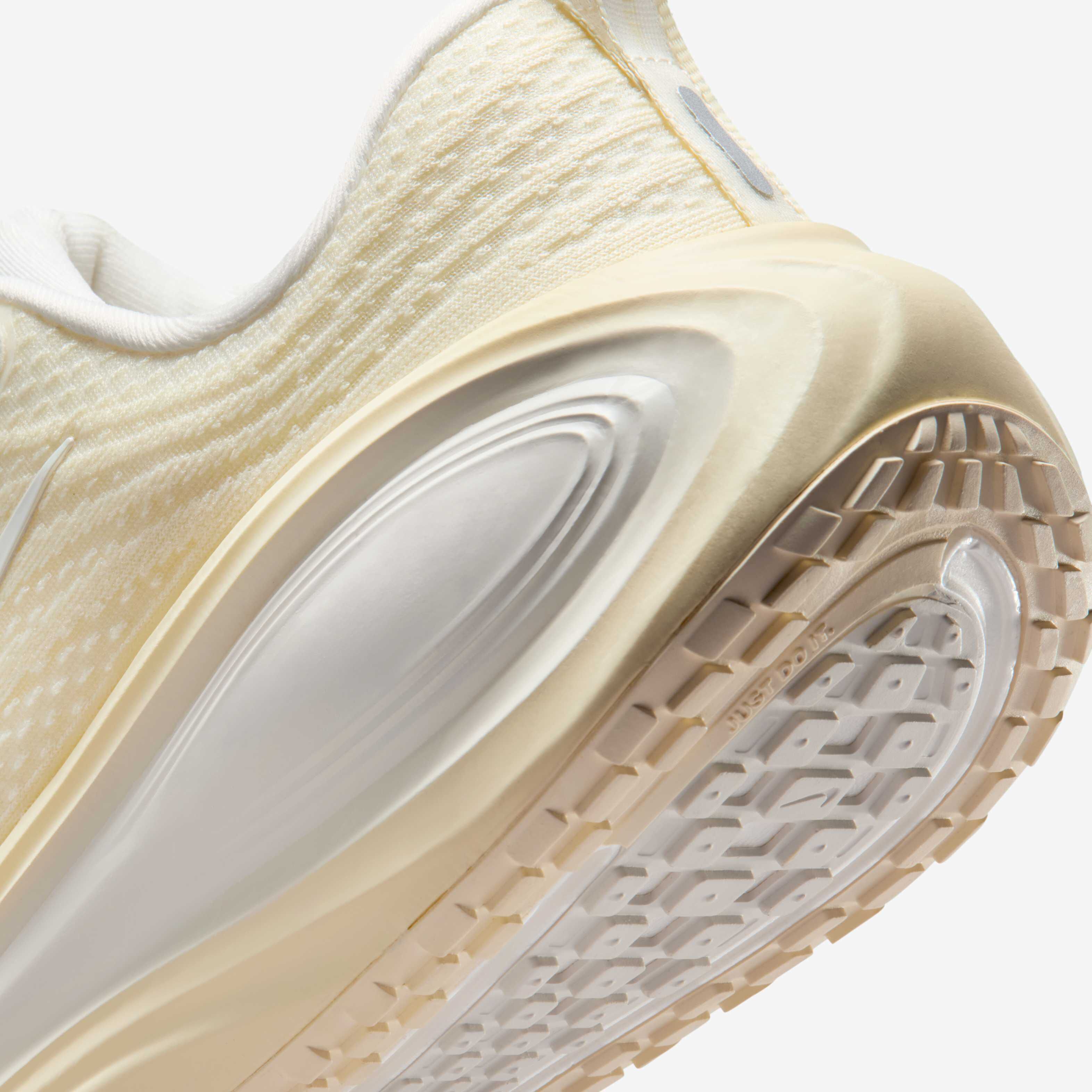 Nike Vomero Plus image number 7