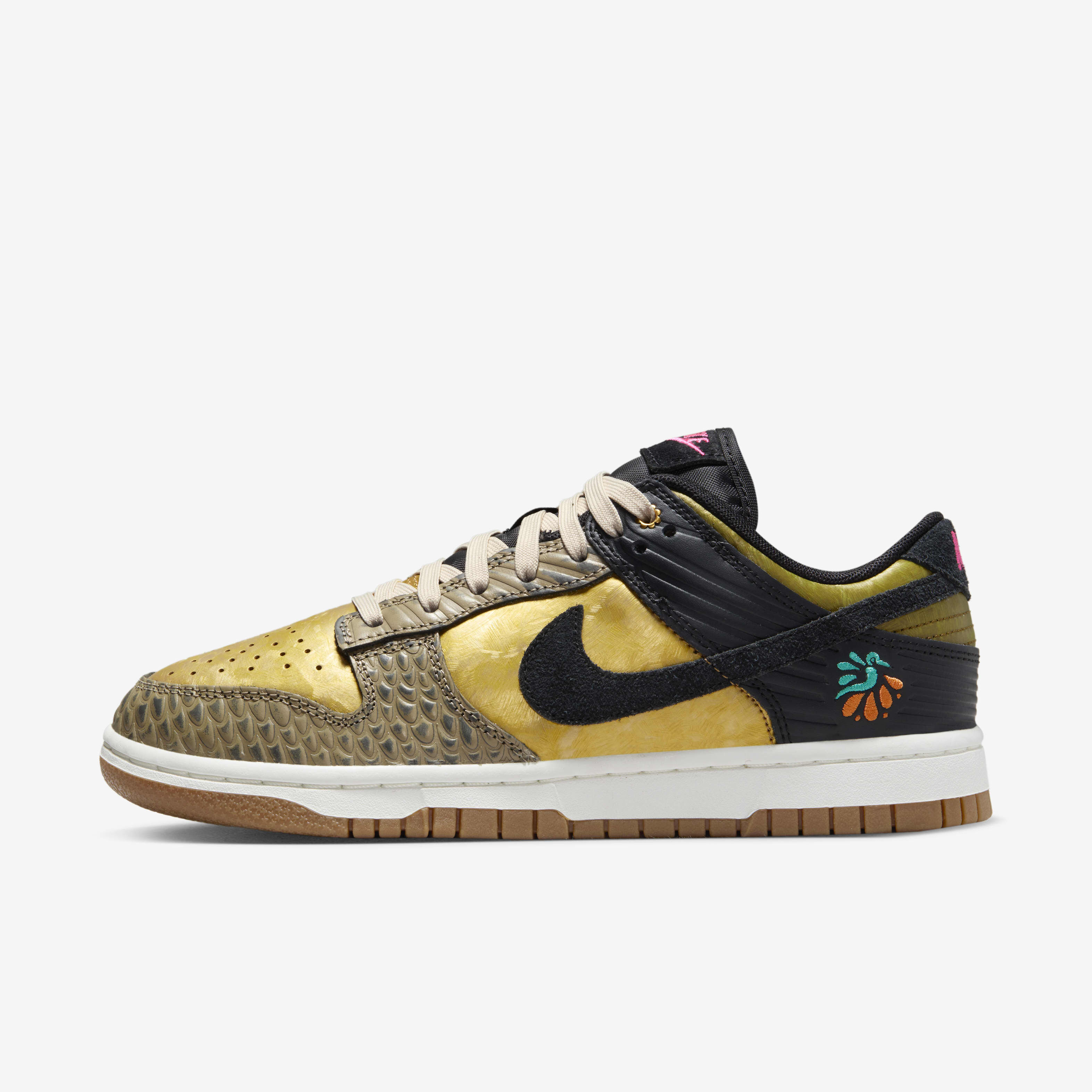 Buy Nike Dunk Low Premium Women s Shoes Nike Saudi Official